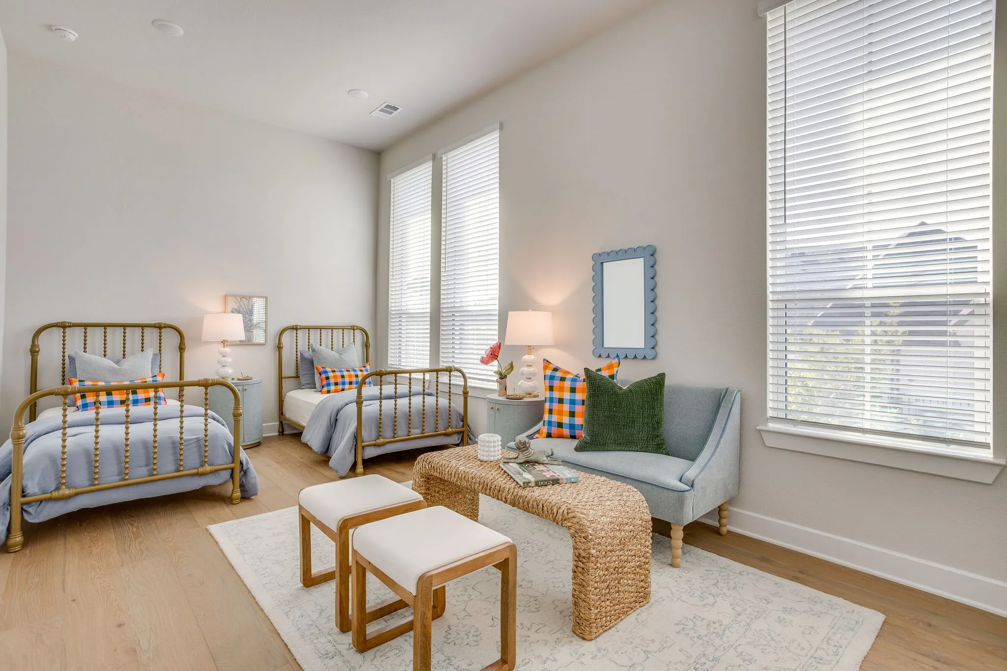Single Family Residence For Sale in Parker County , 2137 Rolling Oaks Drive, Fort Worth, Texas 76008, 4 Bedroom, 4 Bathroom, 3 Garage spaces, 3,145 Sqft, built in 2024, mls#21315608, Real Estate Agent in Fort Worth, Homes For Sale in Parker county, Homes For Sale in Fort Worth, Realtor in Fort Worth Texas, Real Estate Brokerage Independent Realty Texas, Luminita Cordes Realtor