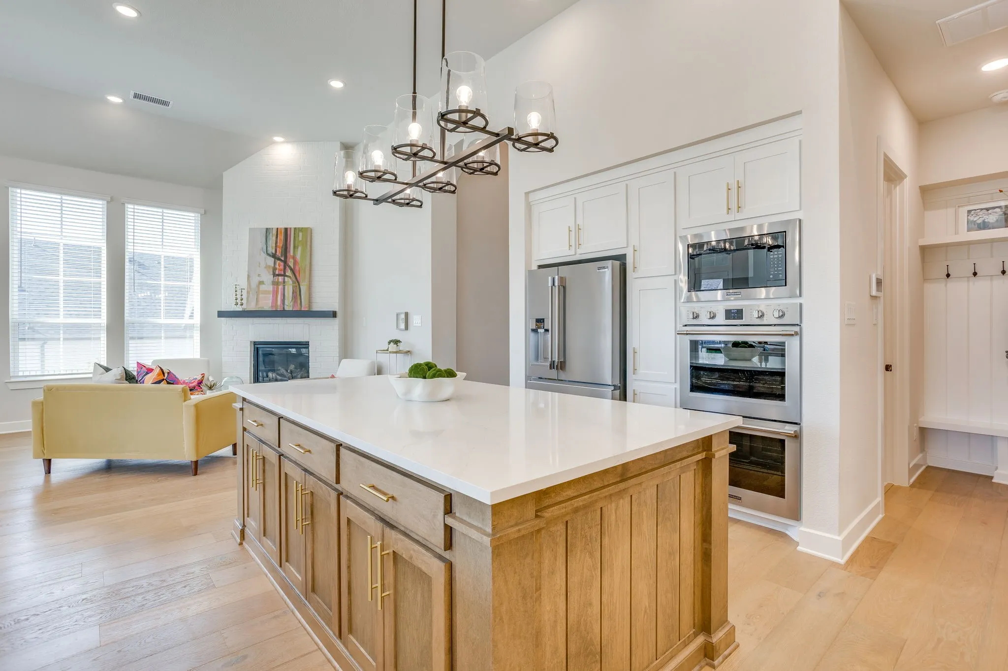 Single Family Residence For Sale in Parker County , 2137 Rolling Oaks Drive, Fort Worth, Texas 76008, 4 Bedroom, 4 Bathroom, 3 Garage spaces, 3,145 Sqft, built in 2024, mls#21315608, Real Estate Agent in Fort Worth, Homes For Sale in Parker county, Homes For Sale in Fort Worth, Realtor in Fort Worth Texas, Real Estate Brokerage Independent Realty Texas, Luminita Cordes Realtor