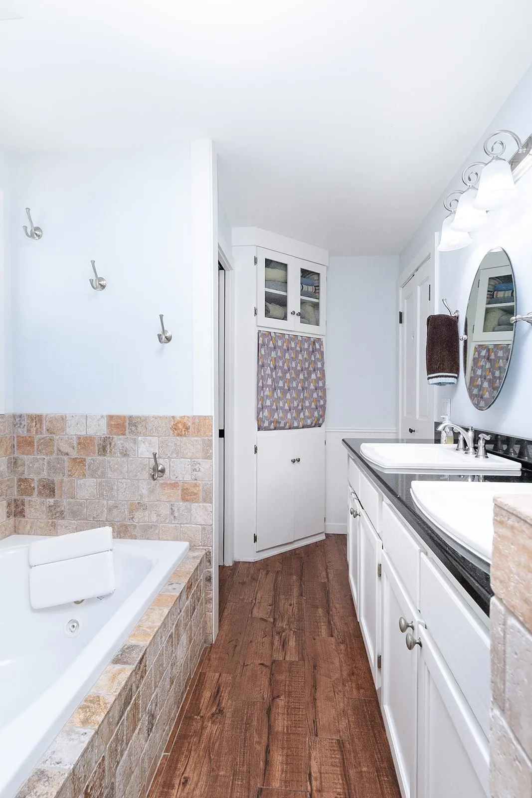Single Family Residence For Sale in Mc Culloch County , 28 CR 458, Brady, Texas 76825, 2 Bedrooms, 2 Bathrooms, Garage spaces, 4,086 Sqft, built in 1999, Price $650,000, mls#21317520, Real Estate Agent in Brady, Homes For Sale in Mc Culloch county, Homes For Sale in Brady, Realtor in Brady Texas, Real Estate Brokerage Independent Realty Texas, Luminita Cordes Realtor