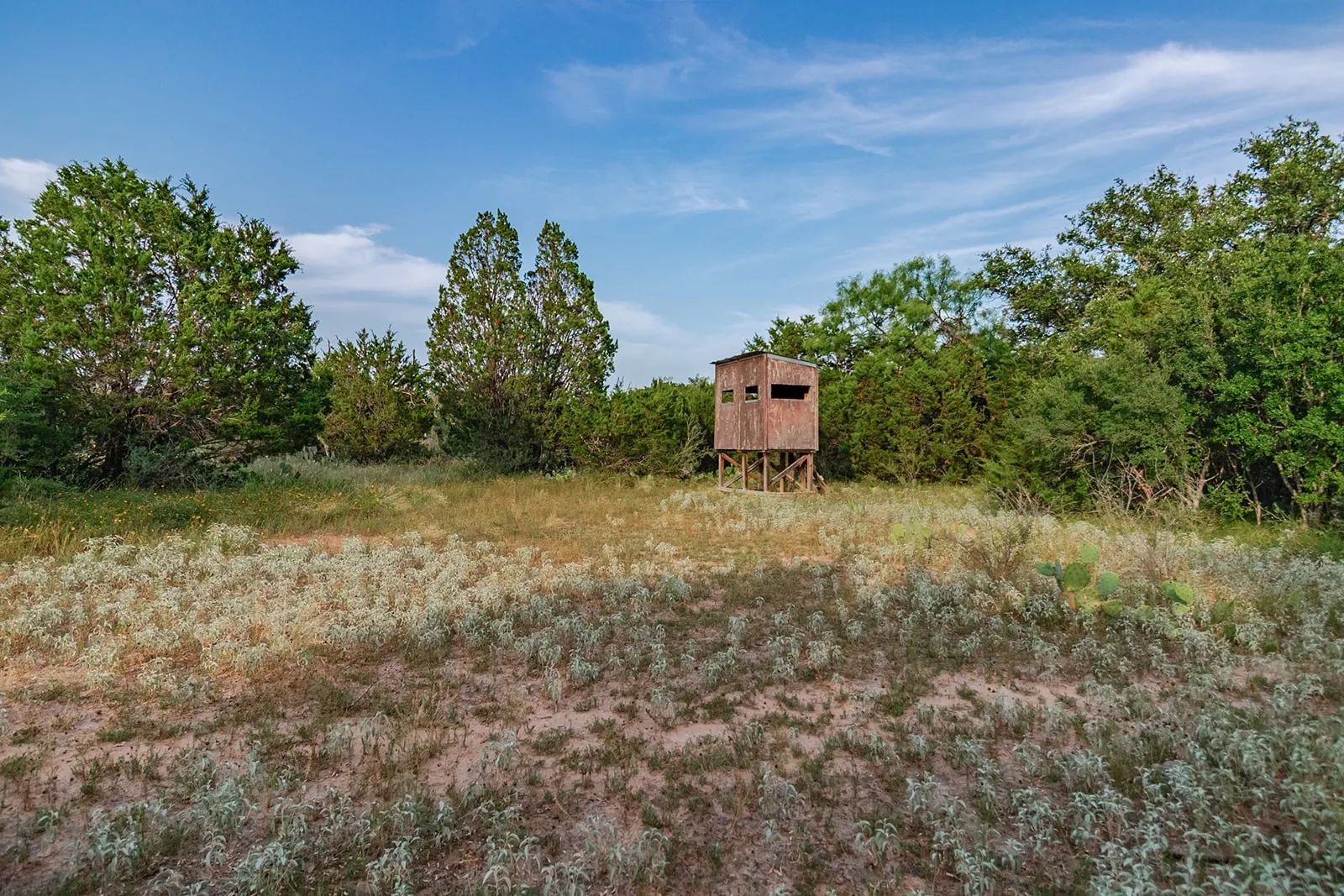 Single Family Residence For Sale in Mc Culloch County , 28 CR 458, Brady, Texas 76825, 2 Bedrooms, 2 Bathrooms, Garage spaces, 4,086 Sqft, built in 1999, Price $650,000, mls#21317520, Real Estate Agent in Brady, Homes For Sale in Mc Culloch county, Homes For Sale in Brady, Realtor in Brady Texas, Real Estate Brokerage Independent Realty Texas, Luminita Cordes Realtor
