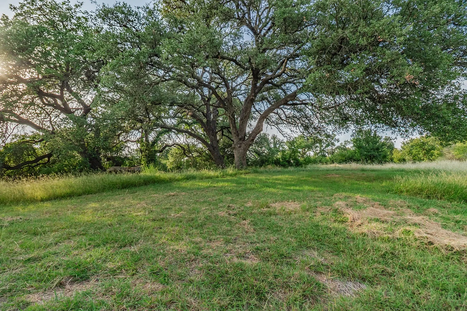 Single Family Residence For Sale in Mc Culloch County , 28 CR 458, Brady, Texas 76825, 2 Bedrooms, 2 Bathrooms, Garage spaces, 4,086 Sqft, built in 1999, Price $650,000, mls#21317520, Real Estate Agent in Brady, Homes For Sale in Mc Culloch county, Homes For Sale in Brady, Realtor in Brady Texas, Real Estate Brokerage Independent Realty Texas, Luminita Cordes Realtor