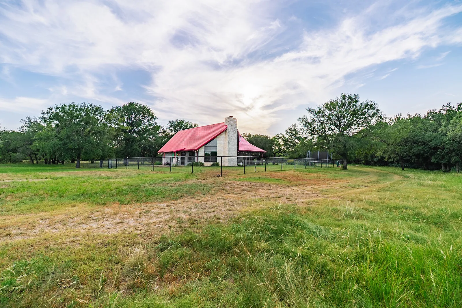 Single Family Residence For Sale in Mc Culloch County , 28 CR 458, Brady, Texas 76825, 2 Bedrooms, 2 Bathrooms, Garage spaces, 4,086 Sqft, built in 1999, Price $650,000, mls#21317520, Real Estate Agent in Brady, Homes For Sale in Mc Culloch county, Homes For Sale in Brady, Realtor in Brady Texas, Real Estate Brokerage Independent Realty Texas, Luminita Cordes Realtor