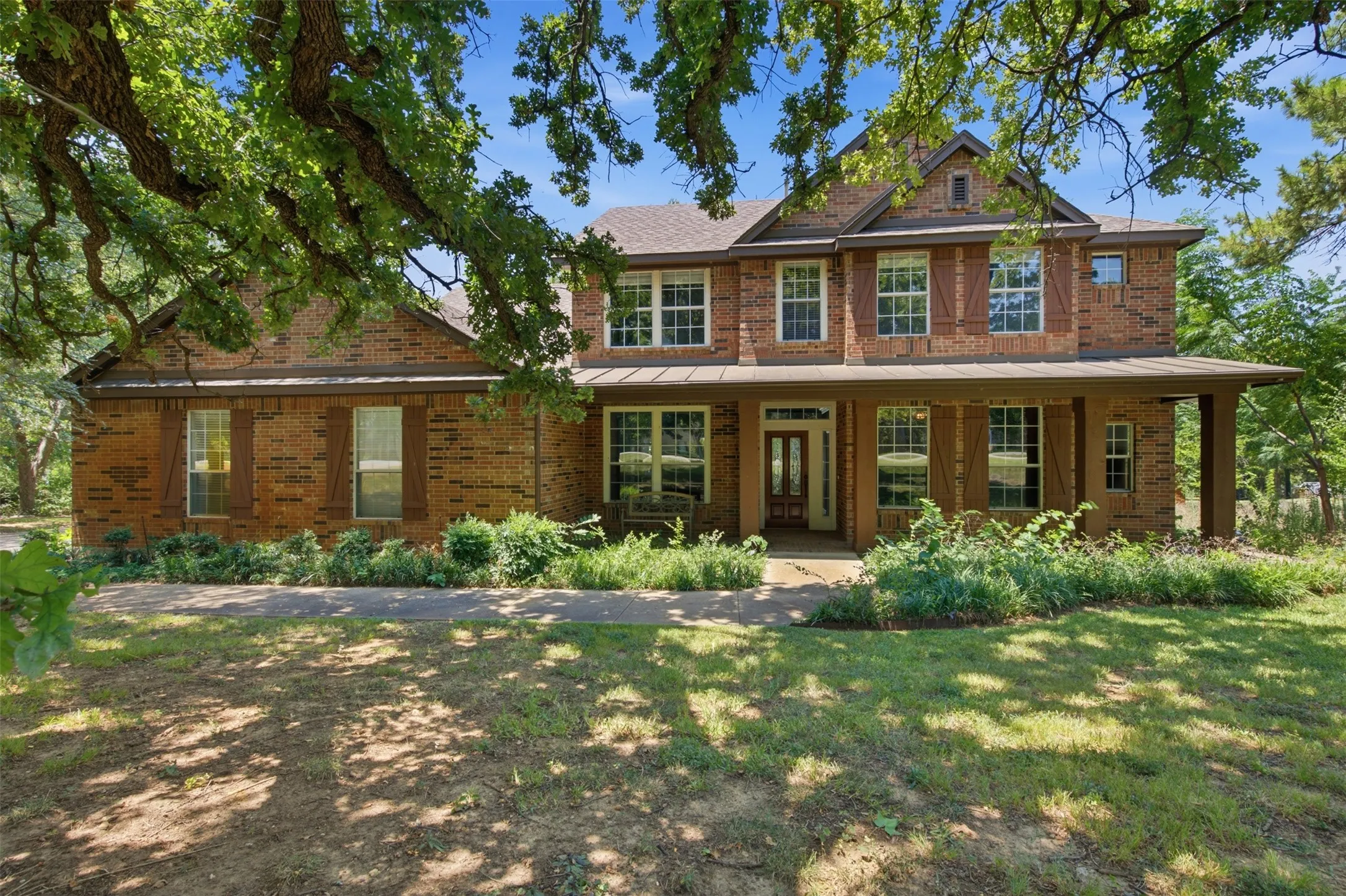 Single Family Residence For Sale in Denton County , 3101 W Oak Shores Drive, Cross Roads, Texas 76227, 4 Bedroom, 4 Bathroom, 2 Garage spaces, 3,316 Sqft, built in 2001, mls#21320846, Real Estate Agent in Cross Roads, Homes For Sale in Denton county, Homes For Sale in Cross Roads, Realtor in Cross Roads Texas, Real Estate Brokerage Independent Realty Texas, Luminita Cordes Realtor