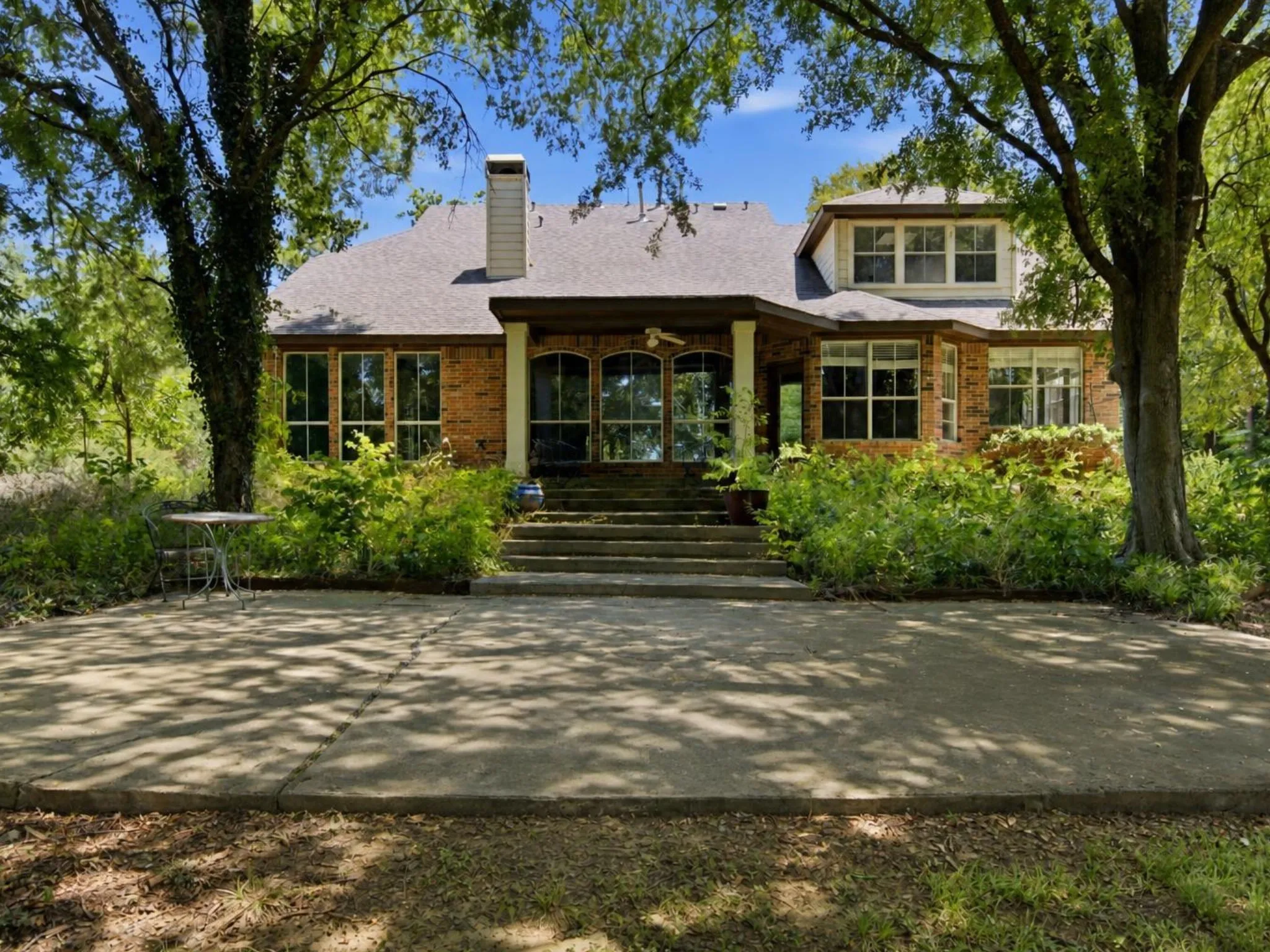 Single Family Residence For Sale in Denton County , 3101 W Oak Shores Drive, Cross Roads, Texas 76227, 4 Bedroom, 4 Bathroom, 2 Garage spaces, 3,316 Sqft, built in 2001, mls#21320846, Real Estate Agent in Cross Roads, Homes For Sale in Denton county, Homes For Sale in Cross Roads, Realtor in Cross Roads Texas, Real Estate Brokerage Independent Realty Texas, Luminita Cordes Realtor