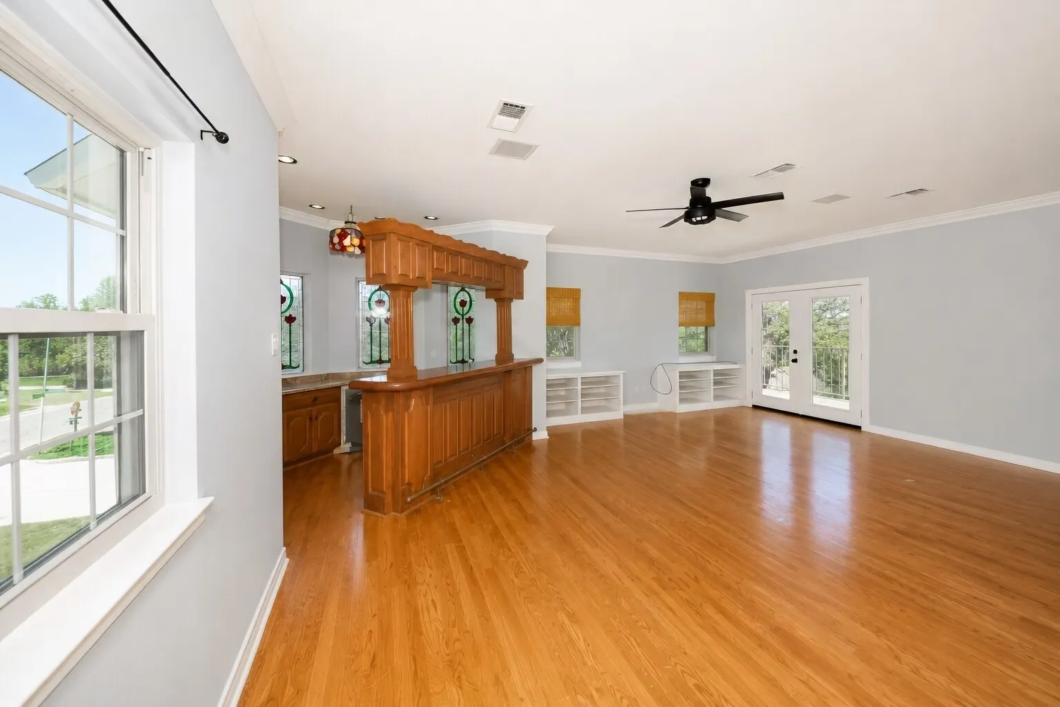 Single Family Residence For Sale in Tarrant County , 7400 Golf Club Drive, Fort Worth, Texas 76179, 5 Bedroom, 6 Bathroom, 2 Garage spaces, 4,317 Sqft, built in 1983, mls#21313433, Real Estate Agent in Fort Worth, Homes For Sale in Tarrant county, Homes For Sale in Fort Worth, Realtor in Fort Worth Texas, Real Estate Brokerage Independent Realty Texas, Luminita Cordes Realtor