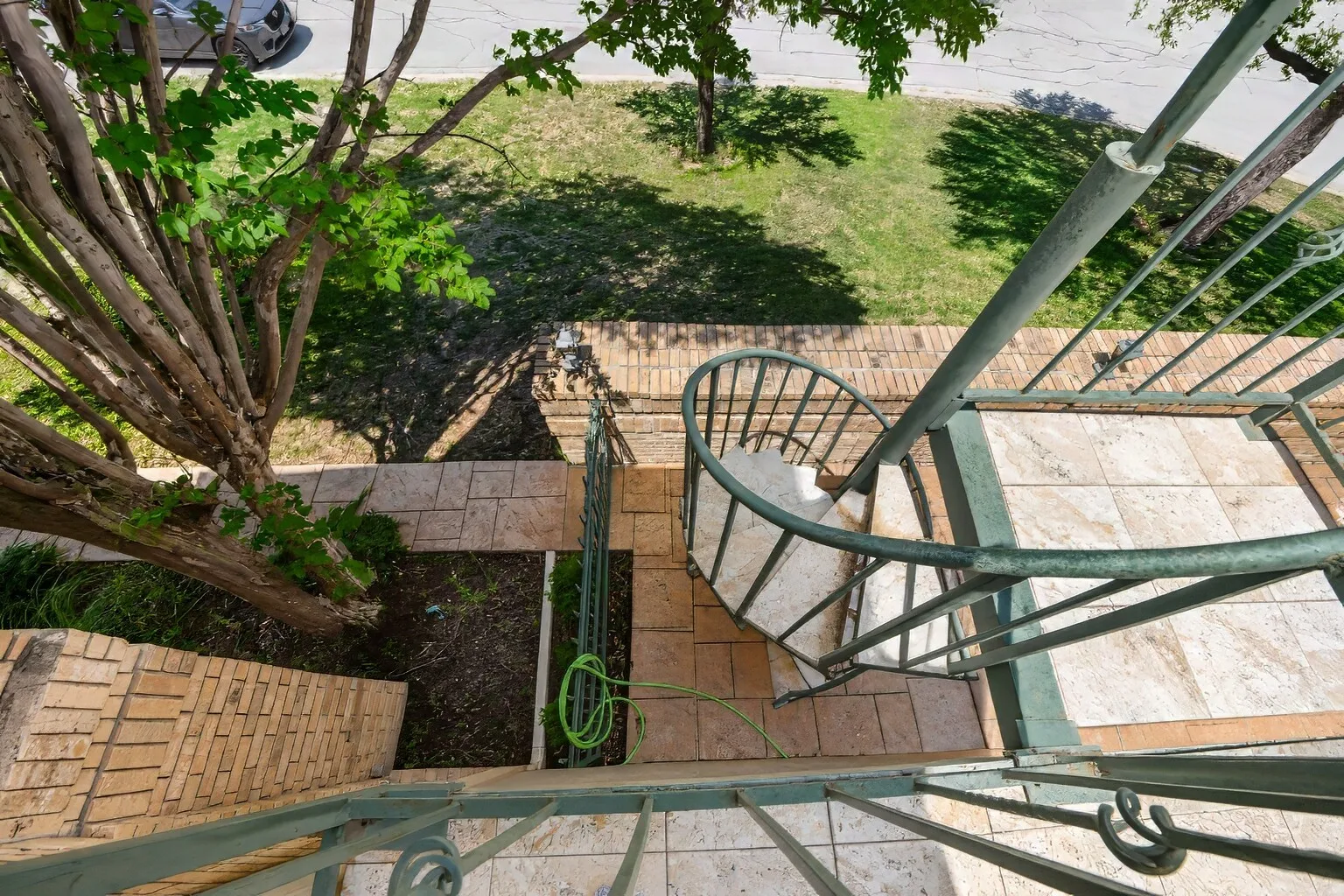 Single Family Residence For Sale in Tarrant County , 7400 Golf Club Drive, Fort Worth, Texas 76179, 5 Bedroom, 6 Bathroom, 2 Garage spaces, 4,317 Sqft, built in 1983, mls#21313433, Real Estate Agent in Fort Worth, Homes For Sale in Tarrant county, Homes For Sale in Fort Worth, Realtor in Fort Worth Texas, Real Estate Brokerage Independent Realty Texas, Luminita Cordes Realtor
