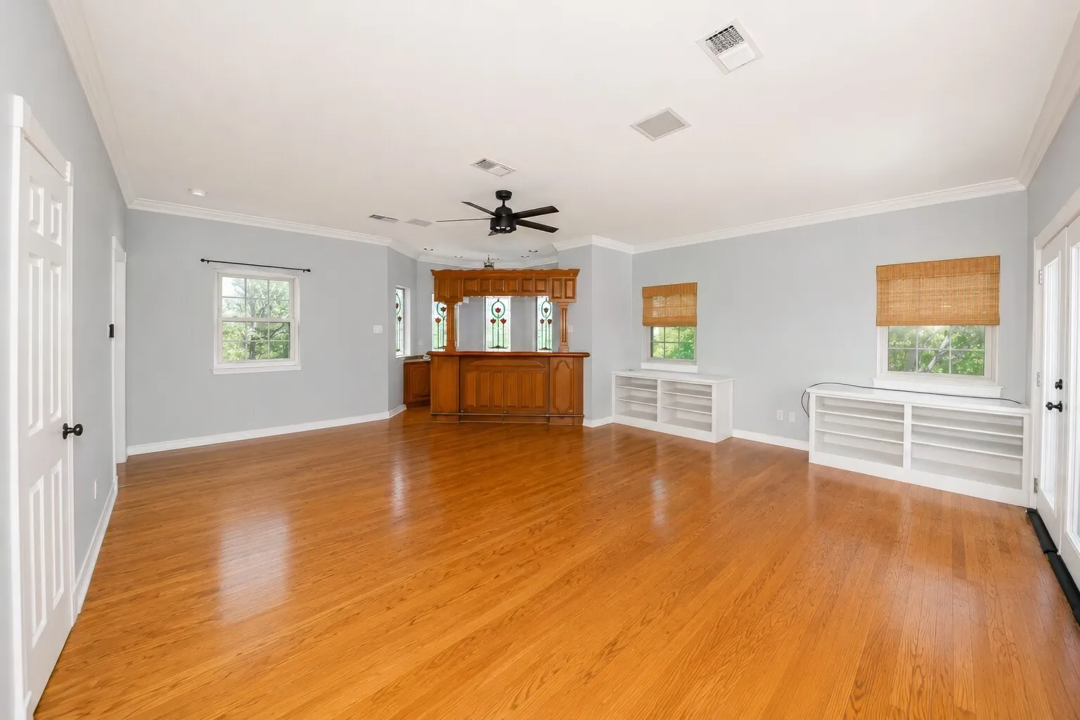 Single Family Residence For Sale in Tarrant County , 7400 Golf Club Drive, Fort Worth, Texas 76179, 5 Bedroom, 6 Bathroom, 2 Garage spaces, 4,317 Sqft, built in 1983, mls#21313433, Real Estate Agent in Fort Worth, Homes For Sale in Tarrant county, Homes For Sale in Fort Worth, Realtor in Fort Worth Texas, Real Estate Brokerage Independent Realty Texas, Luminita Cordes Realtor