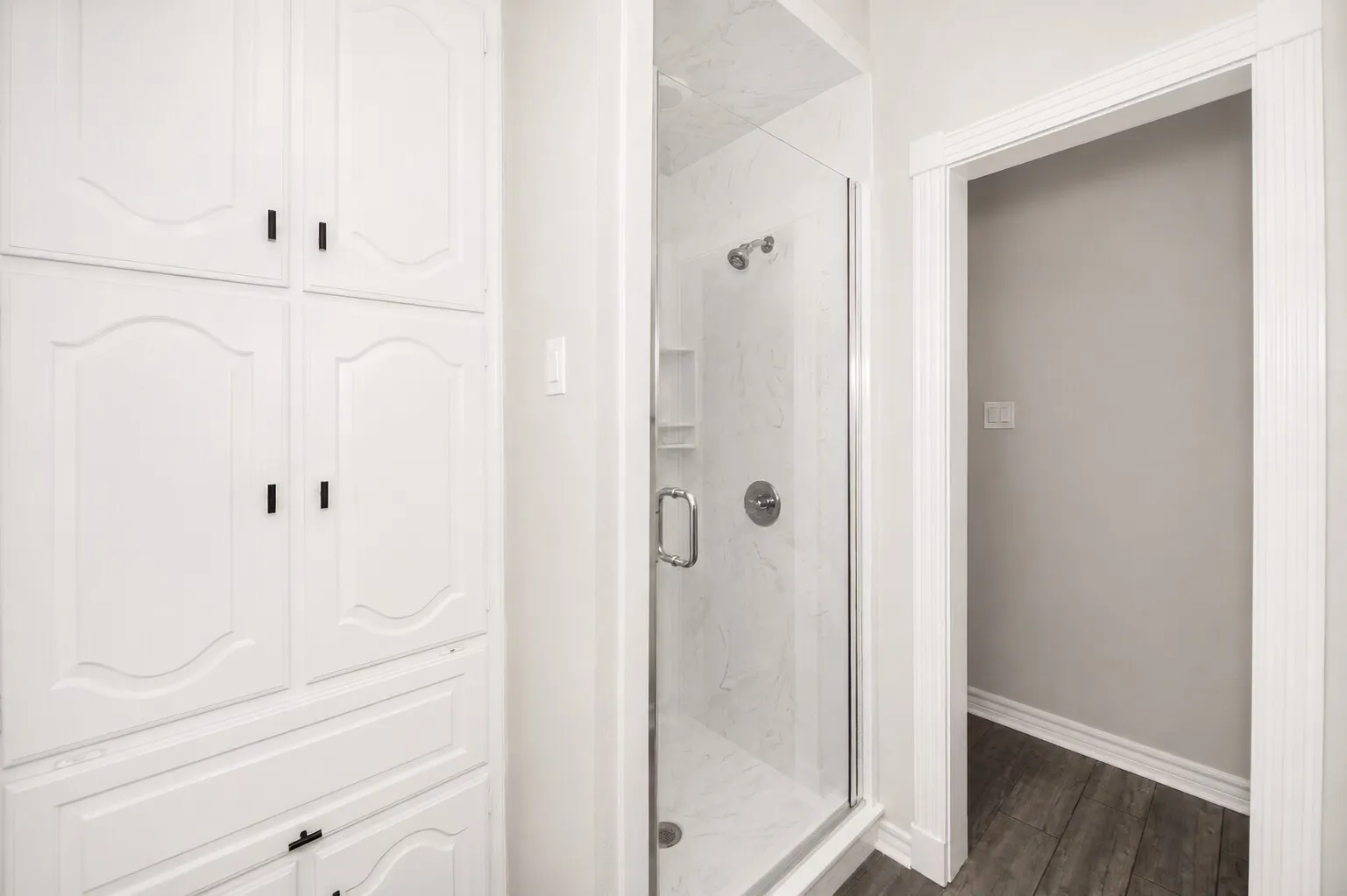 Single Family Residence For Sale in Tarrant County , 7400 Golf Club Drive, Fort Worth, Texas 76179, 5 Bedroom, 6 Bathroom, 2 Garage spaces, 4,317 Sqft, built in 1983, mls#21313433, Real Estate Agent in Fort Worth, Homes For Sale in Tarrant county, Homes For Sale in Fort Worth, Realtor in Fort Worth Texas, Real Estate Brokerage Independent Realty Texas, Luminita Cordes Realtor