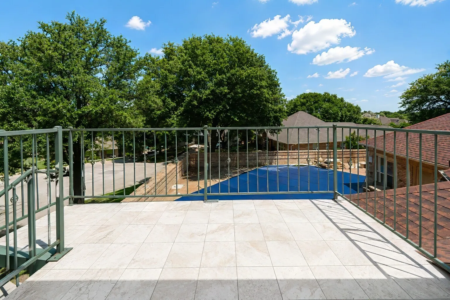 Single Family Residence For Sale in Tarrant County , 7400 Golf Club Drive, Fort Worth, Texas 76179, 5 Bedroom, 6 Bathroom, 2 Garage spaces, 4,317 Sqft, built in 1983, mls#21313433, Real Estate Agent in Fort Worth, Homes For Sale in Tarrant county, Homes For Sale in Fort Worth, Realtor in Fort Worth Texas, Real Estate Brokerage Independent Realty Texas, Luminita Cordes Realtor