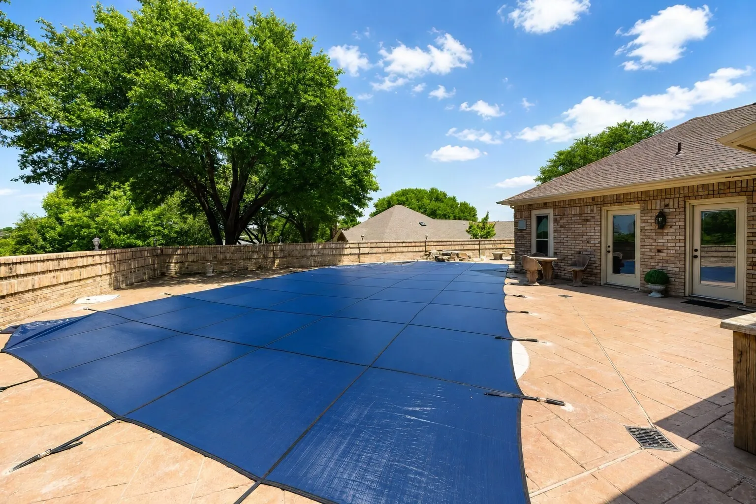 Single Family Residence For Sale in Tarrant County , 7400 Golf Club Drive, Fort Worth, Texas 76179, 5 Bedroom, 6 Bathroom, 2 Garage spaces, 4,317 Sqft, built in 1983, mls#21313433, Real Estate Agent in Fort Worth, Homes For Sale in Tarrant county, Homes For Sale in Fort Worth, Realtor in Fort Worth Texas, Real Estate Brokerage Independent Realty Texas, Luminita Cordes Realtor