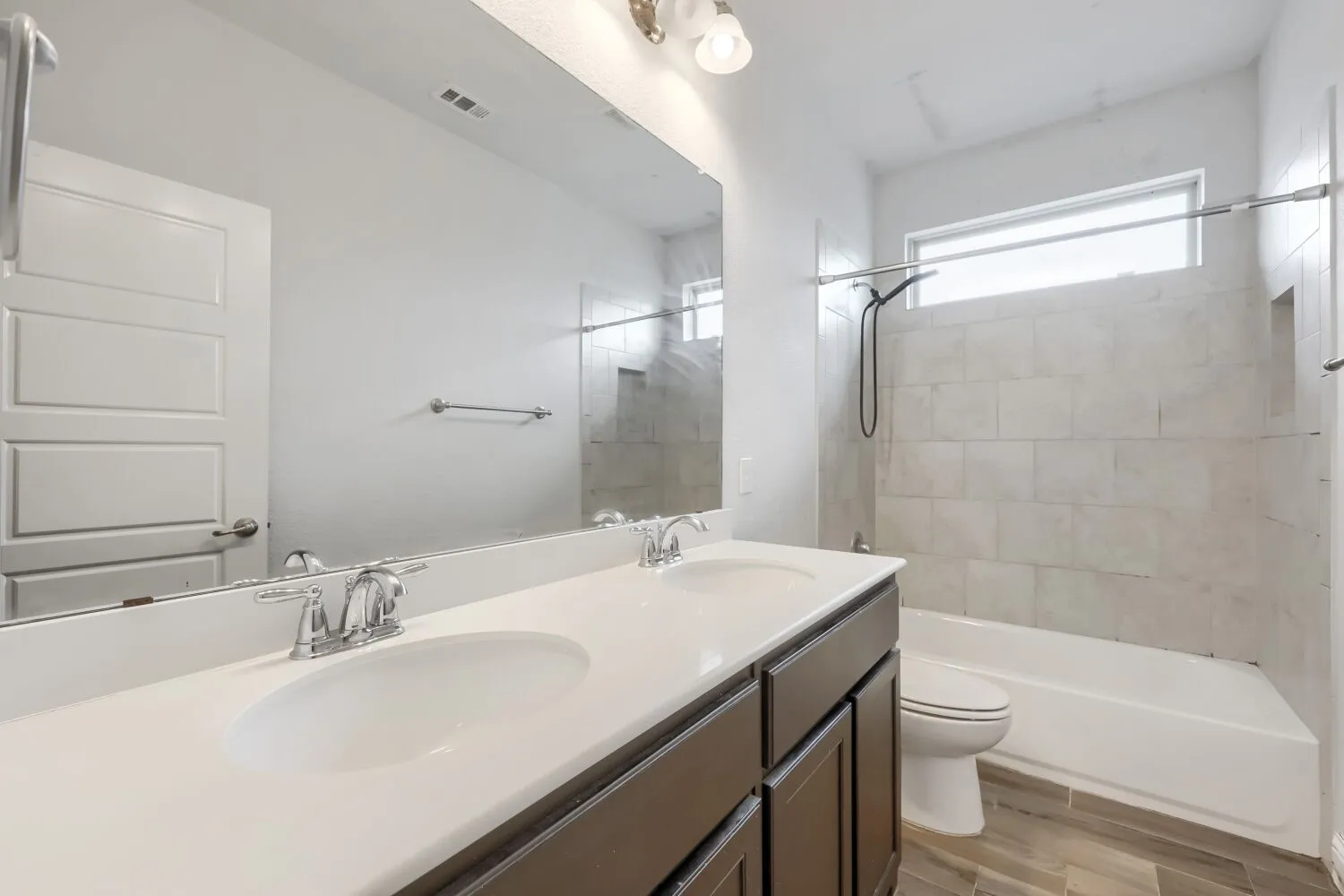 Single Family Residence For Rent in Denton County , 716 10th Street, Argyle, Texas 76226, 3 Bedroom, 2 Bathroom, 1 Garage spaces, 2,289 Sqft, built in 2018, mls#21320857, Real Estate Agent in Argyle, Homes For Rent in Denton county, Homes For Rent in Argyle, Realtor in Argyle Texas, Real Estate Brokerage Independent Realty Texas, Luminita Cordes Realtor