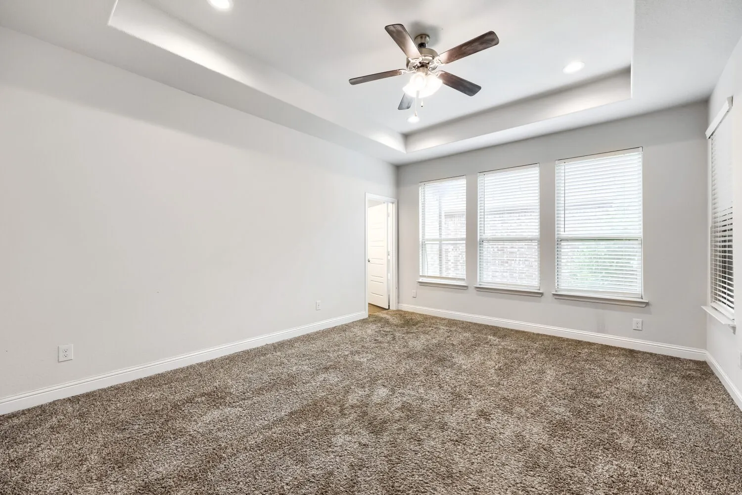 Single Family Residence For Rent in Denton County , 716 10th Street, Argyle, Texas 76226, 3 Bedroom, 2 Bathroom, 1 Garage spaces, 2,289 Sqft, built in 2018, mls#21320857, Real Estate Agent in Argyle, Homes For Rent in Denton county, Homes For Rent in Argyle, Realtor in Argyle Texas, Real Estate Brokerage Independent Realty Texas, Luminita Cordes Realtor