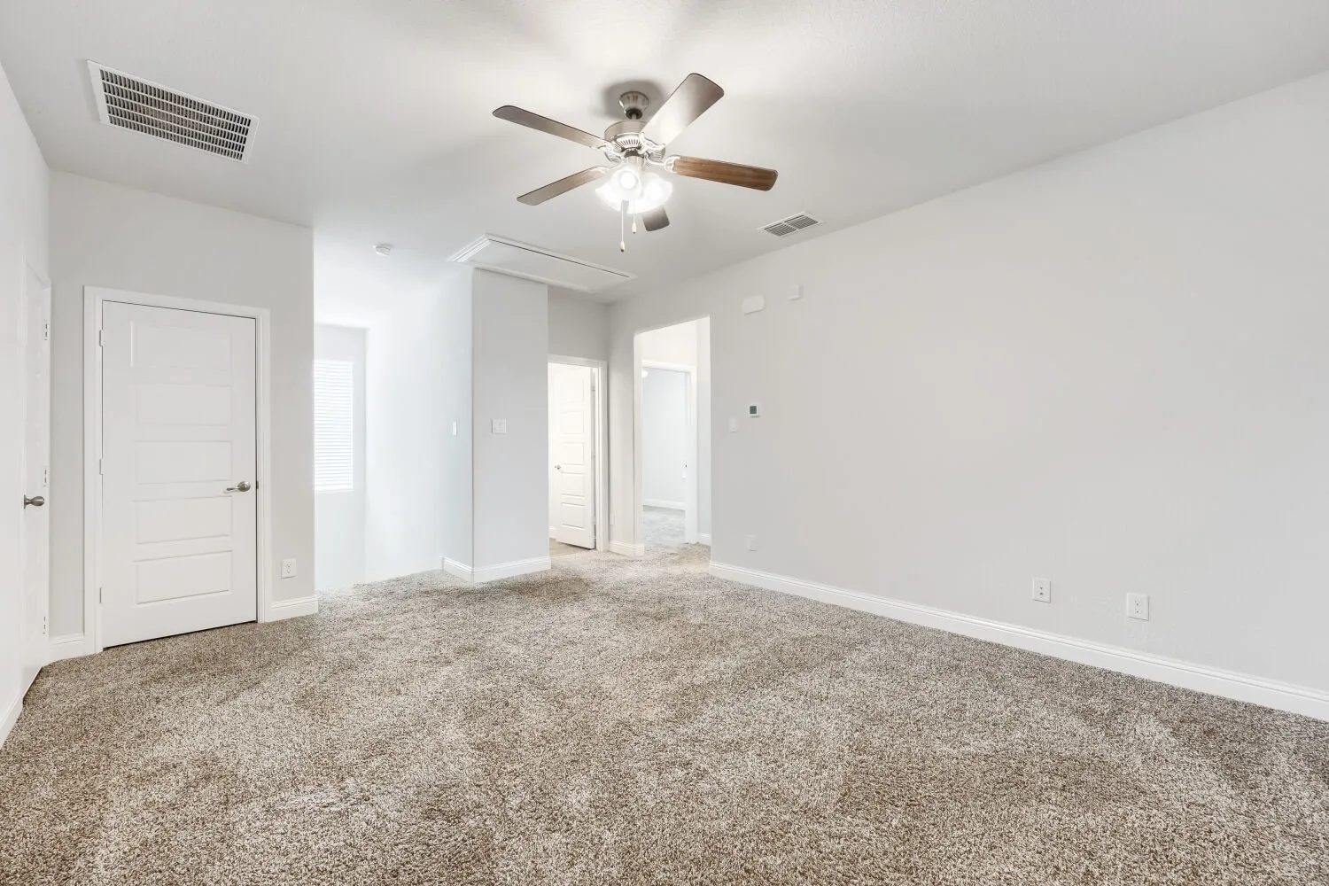 Single Family Residence For Rent in Denton County , 716 10th Street, Argyle, Texas 76226, 3 Bedroom, 2 Bathroom, 1 Garage spaces, 2,289 Sqft, built in 2018, mls#21320857, Real Estate Agent in Argyle, Homes For Rent in Denton county, Homes For Rent in Argyle, Realtor in Argyle Texas, Real Estate Brokerage Independent Realty Texas, Luminita Cordes Realtor