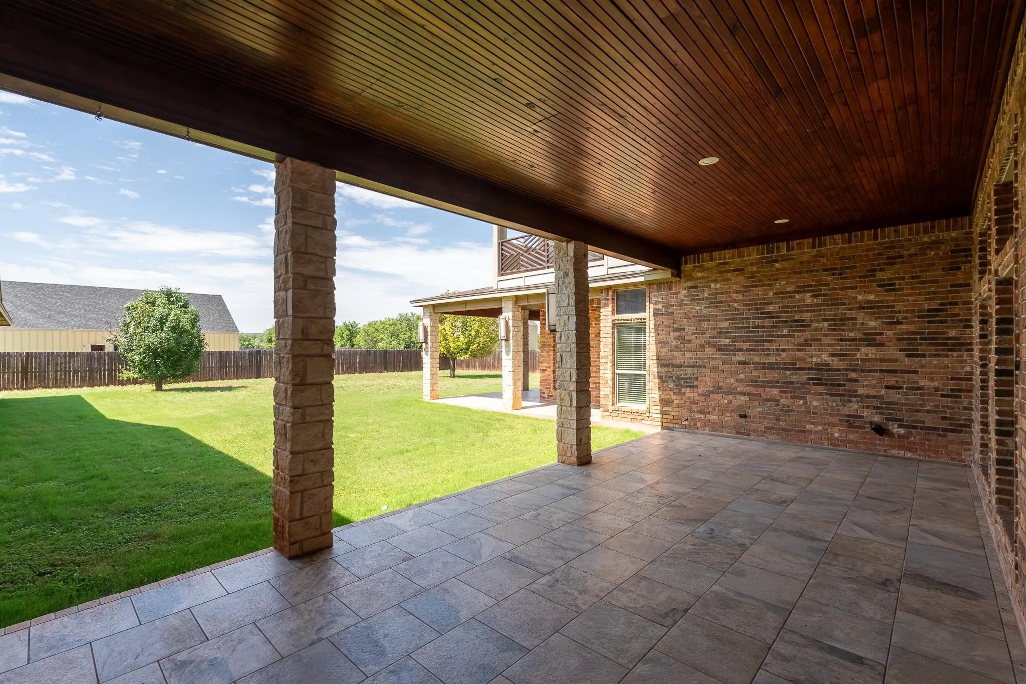 covered patio off living area