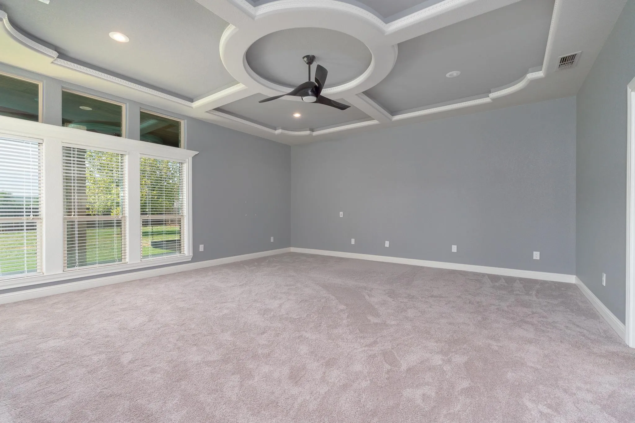 Single Family Residence For Sale in Taylor County , 302 Southwind Circle, Abilene, Texas 79602, 4 Bedroom, 5 Bathroom, 2 Garage spaces, 4,838 Sqft, built in 2012, mls#21315546, Real Estate Agent in Abilene, Homes For Sale in Taylor county, Homes For Sale in Abilene, Realtor in Abilene Texas, Real Estate Brokerage Independent Realty Texas, Luminita Cordes Realtor