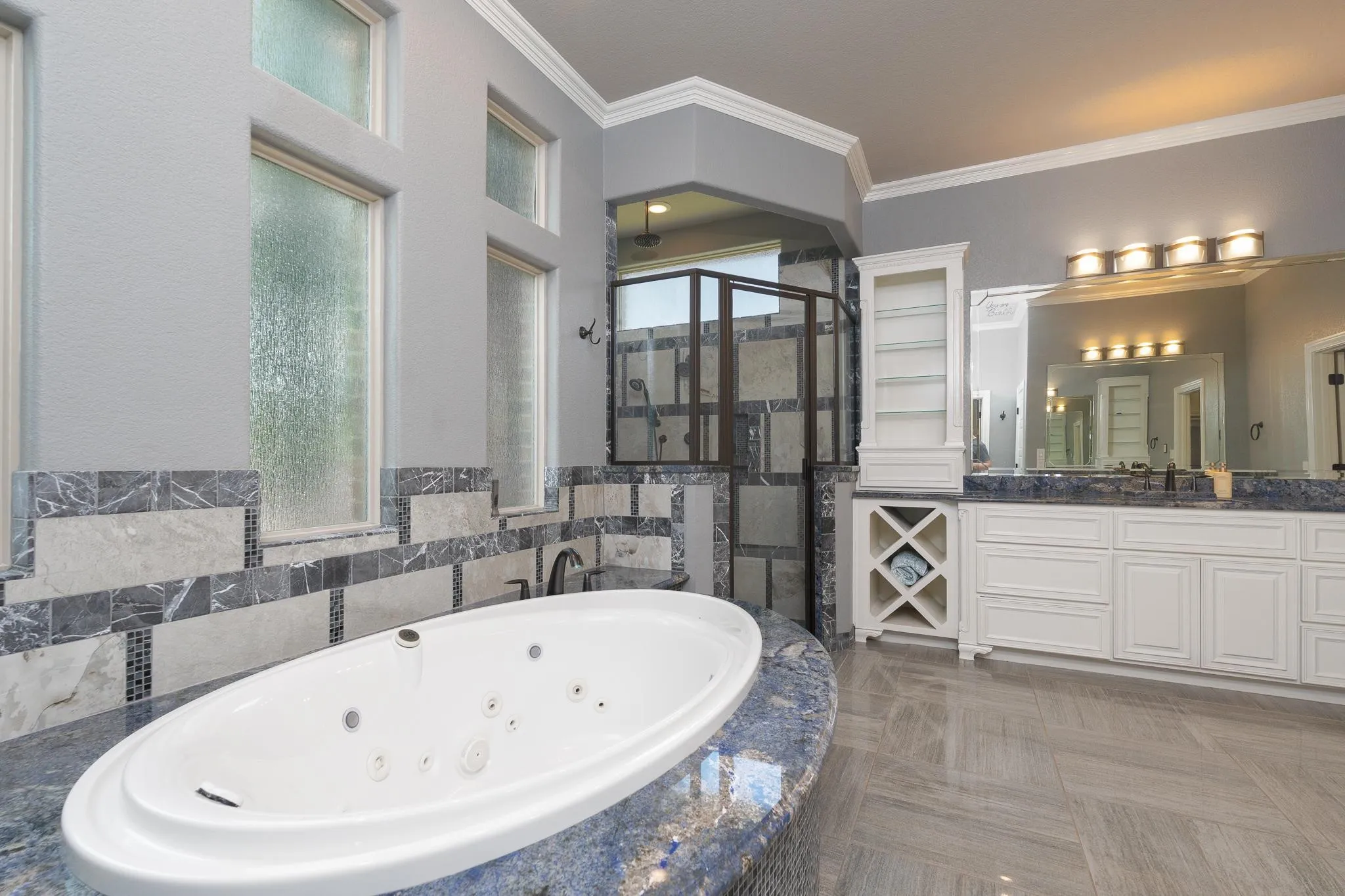Single Family Residence For Sale in Taylor County , 302 Southwind Circle, Abilene, Texas 79602, 4 Bedroom, 5 Bathroom, 2 Garage spaces, 4,838 Sqft, built in 2012, mls#21315546, Real Estate Agent in Abilene, Homes For Sale in Taylor county, Homes For Sale in Abilene, Realtor in Abilene Texas, Real Estate Brokerage Independent Realty Texas, Luminita Cordes Realtor