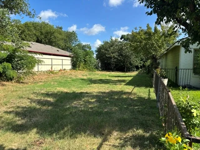 Improved Land For Sale in Dallas County , 2023 Angelina Drive, Dallas, Texas 75212, 0, 0, Garage spaces, 0 Sqft, built in 1946, Price $169,000, mls#21320827, Real Estate Agent in Dallas, Homes For Sale in Dallas county, Homes For Sale in Dallas, Realtor in Dallas Texas, Real Estate Brokerage Independent Realty Texas, Luminita Cordes Realtor