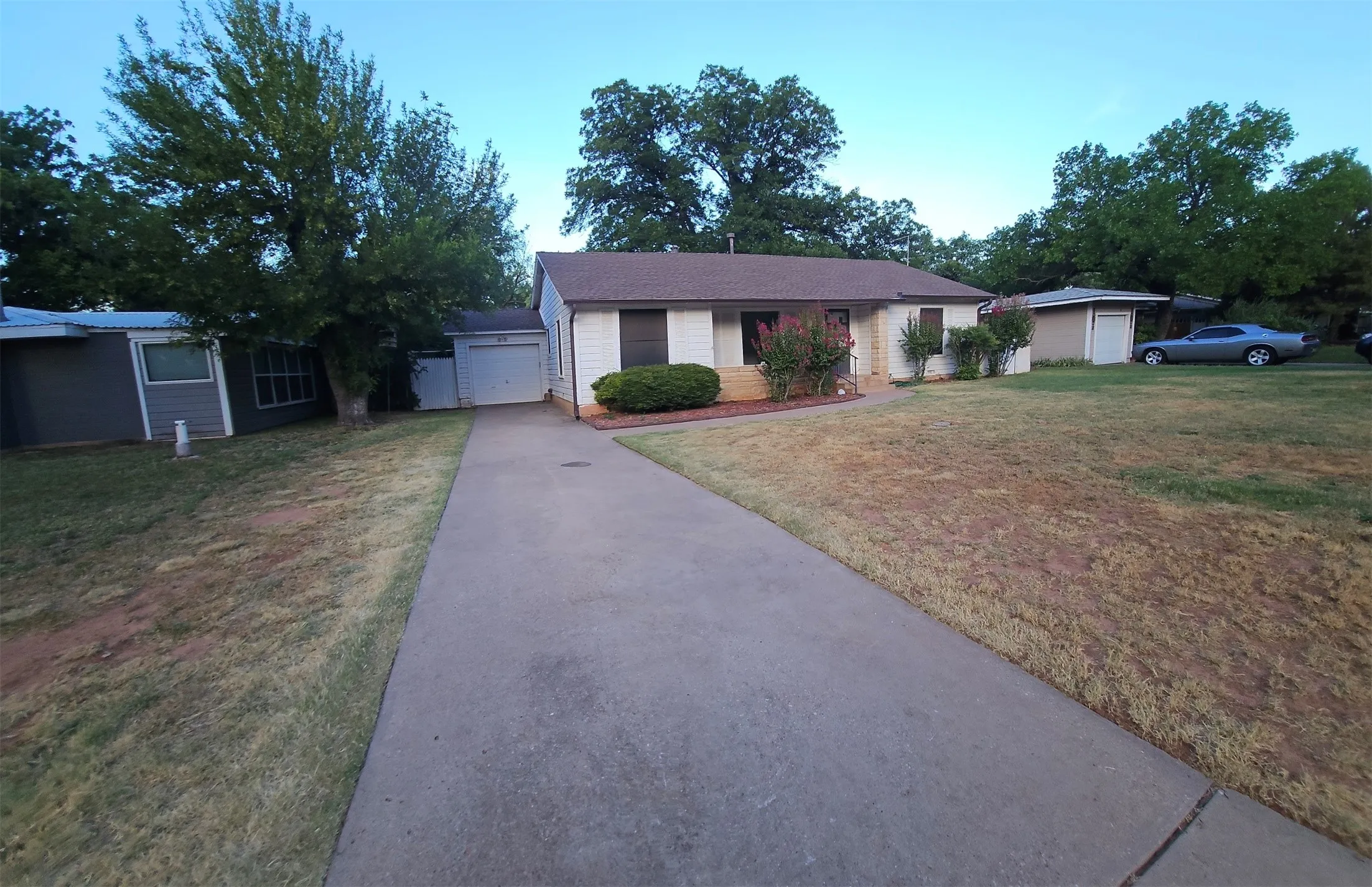 Single Family Residence For Sale in Taylor County , 1141 Westridge Drive, Abilene, Texas 79605, 3 Bedroom, 2 Bathroom, 1 Garage spaces, 1,583 Sqft, built in 1950, mls#21320869, Real Estate Agent in Abilene, Homes For Sale in Taylor county, Homes For Sale in Abilene, Realtor in Abilene Texas, Real Estate Brokerage Independent Realty Texas, Luminita Cordes Realtor