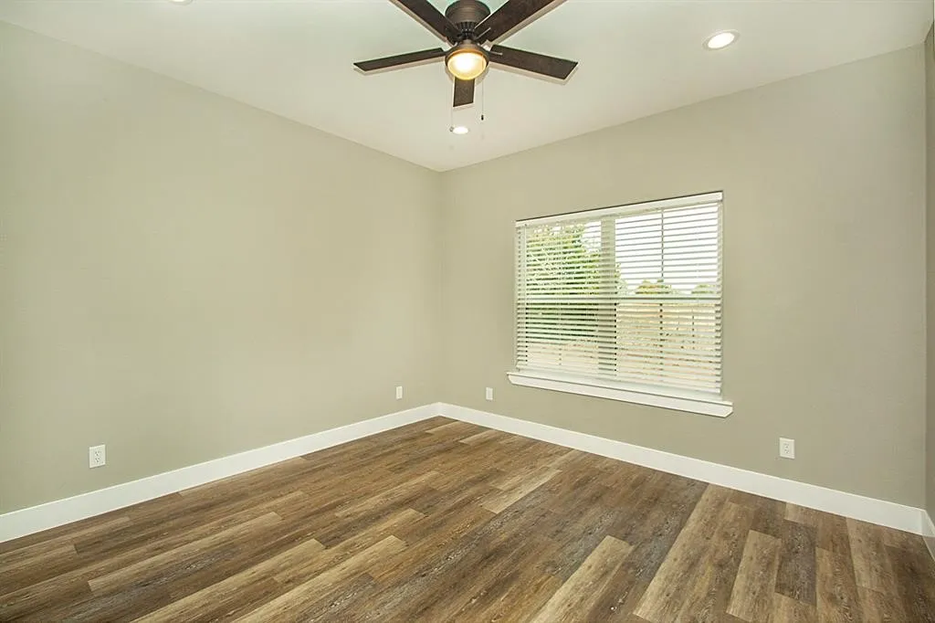 Townhouse For Rent in Grayson County , 20492 US Hwy 377 B, Whitesboro, Texas 76273, 2 Bedroom, 2 Bathroom, Garage spaces, 1,100 Sqft, built in 2025, mls#21308533, Real Estate Agent in Whitesboro, Homes For Rent in Grayson county, Homes For Rent in Whitesboro, Realtor in Whitesboro Texas, Real Estate Brokerage Independent Realty Texas, Luminita Cordes Realtor