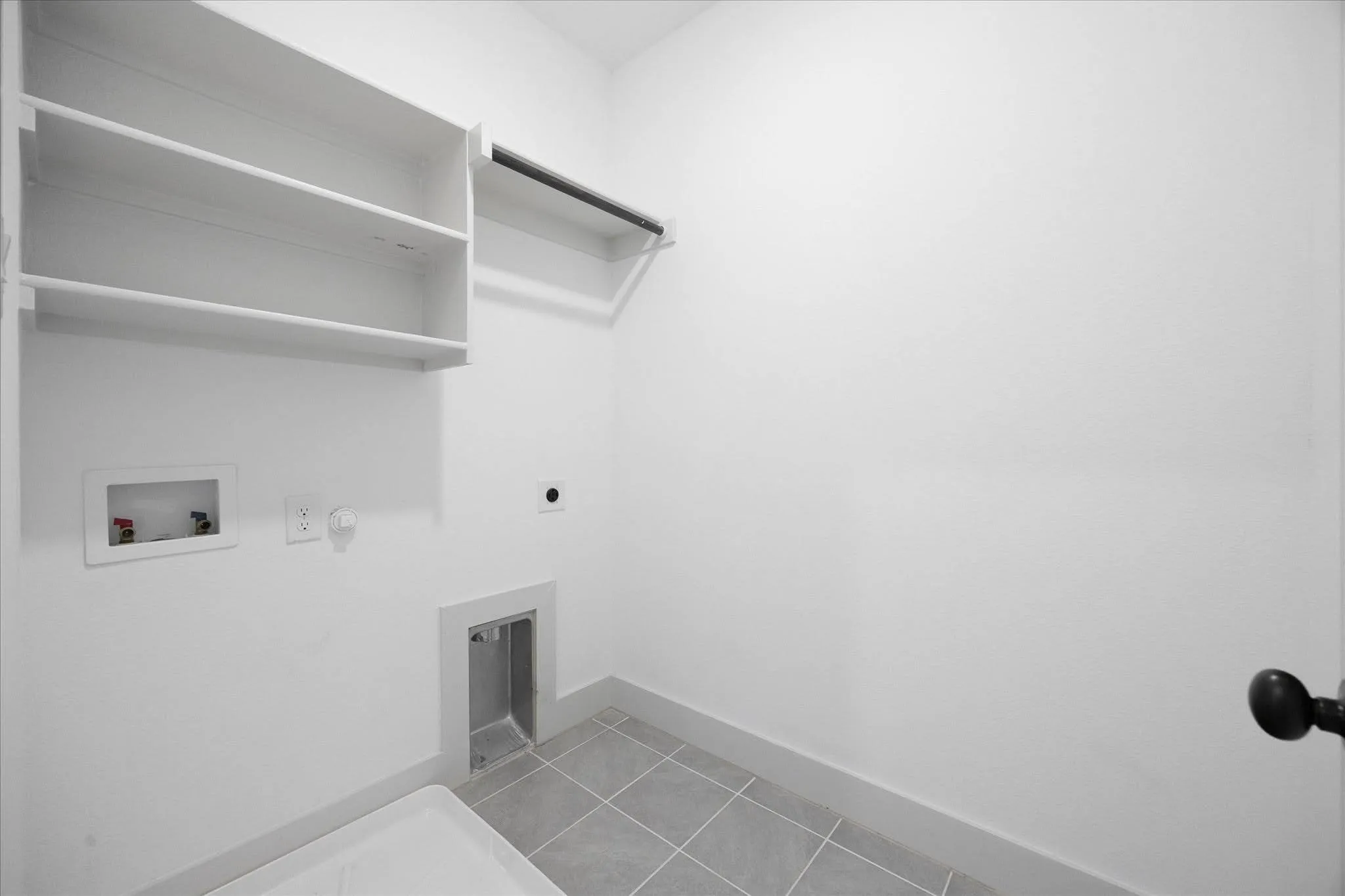 Townhouse For Rent in Tarrant County , 818 Trace Hawk Lane, Arlington, Texas 76005, 3 Bedroom, 3 Bathroom, 2 Garage spaces, 1,675 Sqft, built in 2021, mls#21320835, Real Estate Agent in Arlington, Homes For Rent in Tarrant county, Homes For Rent in Arlington, Realtor in Arlington Texas, Real Estate Brokerage Independent Realty Texas, Luminita Cordes Realtor