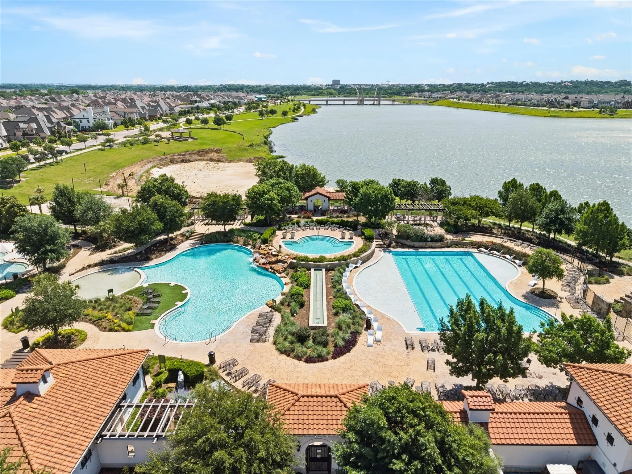 Townhouse For Rent in Tarrant County , 818 Trace Hawk Lane, Arlington, Texas 76005, 3 Bedroom, 3 Bathroom, 2 Garage spaces, 1,675 Sqft, built in 2021, mls#21320835, Real Estate Agent in Arlington, Homes For Rent in Tarrant county, Homes For Rent in Arlington, Realtor in Arlington Texas, Real Estate Brokerage Independent Realty Texas, Luminita Cordes Realtor