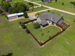 Single Family Residence For Sale in Fannin County , 119 Harli Drive, Trenton, Texas 75490, 3 Bedroom, 2 Bathroom, 2 Garage spaces, 1,860 Sqft, built in 2004, mls#21320830, Real Estate Agent in Trenton, Homes For Sale in Fannin county, Homes For Sale in Trenton, Realtor in Trenton Texas, Real Estate Brokerage Independent Realty Texas, Luminita Cordes Realtor