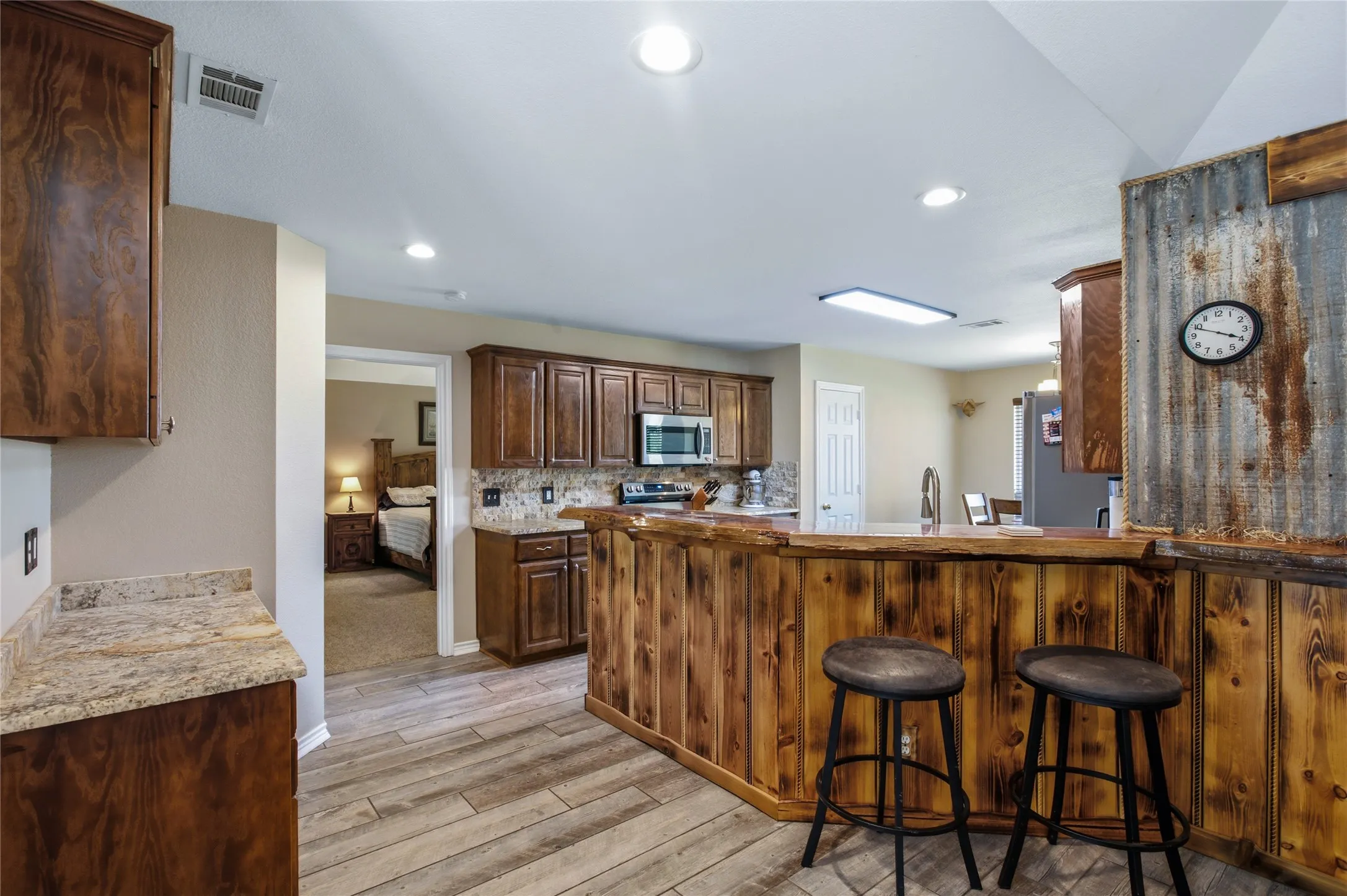 Single Family Residence For Sale in Fannin County , 119 Harli Drive, Trenton, Texas 75490, 3 Bedroom, 2 Bathroom, 2 Garage spaces, 1,860 Sqft, built in 2004, mls#21320830, Real Estate Agent in Trenton, Homes For Sale in Fannin county, Homes For Sale in Trenton, Realtor in Trenton Texas, Real Estate Brokerage Independent Realty Texas, Luminita Cordes Realtor