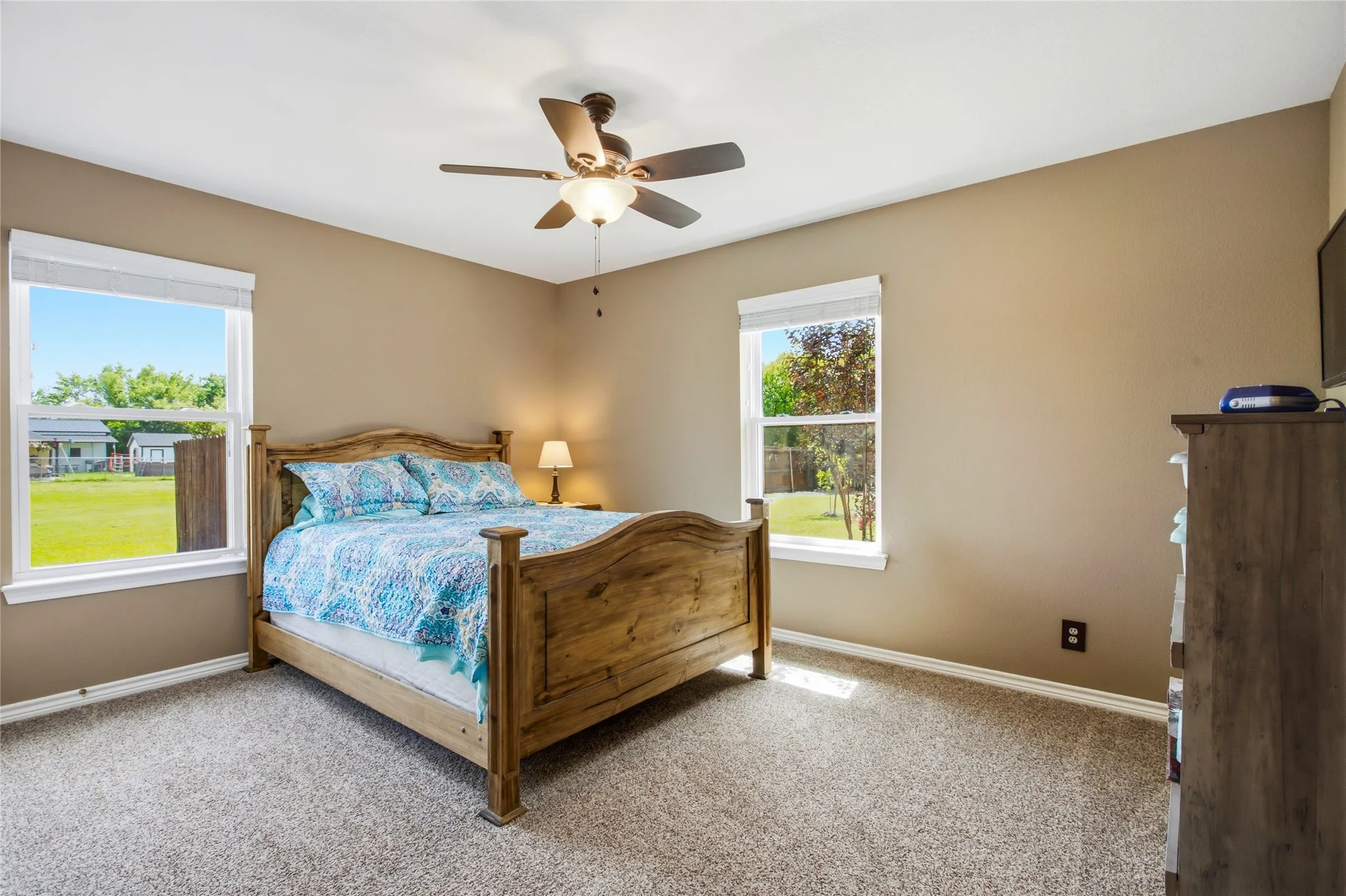 Single Family Residence For Sale in Fannin County , 119 Harli Drive, Trenton, Texas 75490, 3 Bedroom, 2 Bathroom, 2 Garage spaces, 1,860 Sqft, built in 2004, mls#21320830, Real Estate Agent in Trenton, Homes For Sale in Fannin county, Homes For Sale in Trenton, Realtor in Trenton Texas, Real Estate Brokerage Independent Realty Texas, Luminita Cordes Realtor