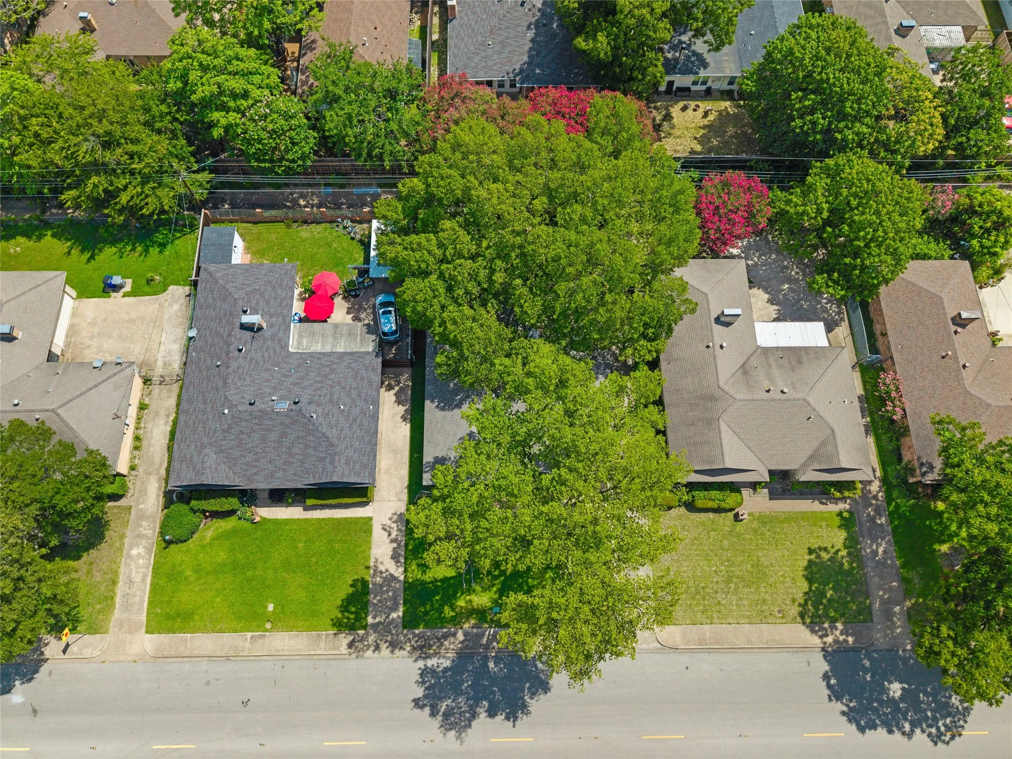 Single Family Residence For Sale in Dallas County , 2536 Saint Francis Avenue, Dallas, Texas 75228, 3 Bedroom, 2 Bathroom, 2 Garage spaces, 1,668 Sqft, built in 1965, mls#21316221, Real Estate Agent in Dallas, Homes For Sale in Dallas county, Homes For Sale in Dallas, Realtor in Dallas Texas, Real Estate Brokerage Independent Realty Texas, Luminita Cordes Realtor
