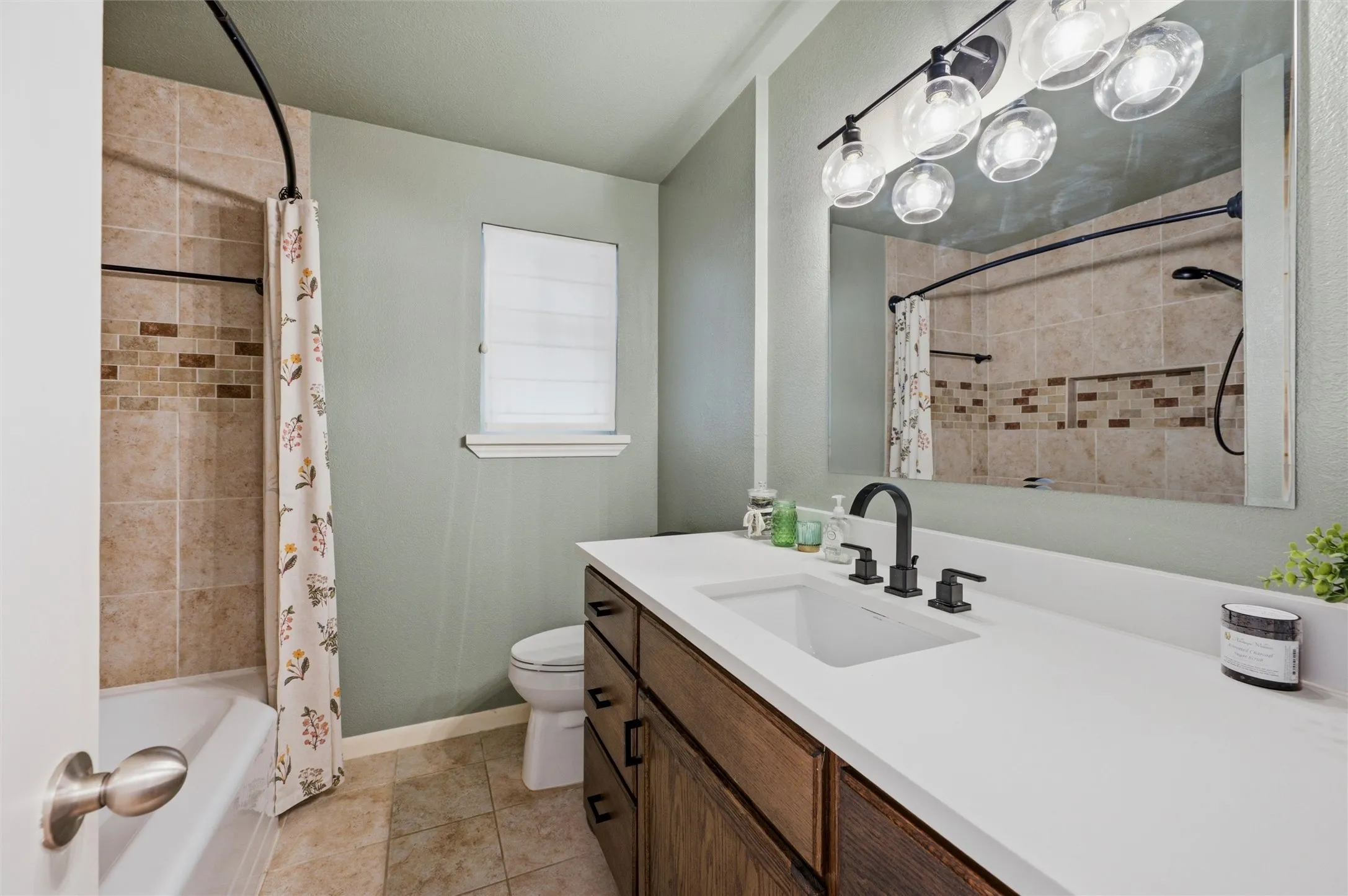 Single Family Residence For Sale in Dallas County , 2536 Saint Francis Avenue, Dallas, Texas 75228, 3 Bedroom, 2 Bathroom, 2 Garage spaces, 1,668 Sqft, built in 1965, mls#21316221, Real Estate Agent in Dallas, Homes For Sale in Dallas county, Homes For Sale in Dallas, Realtor in Dallas Texas, Real Estate Brokerage Independent Realty Texas, Luminita Cordes Realtor