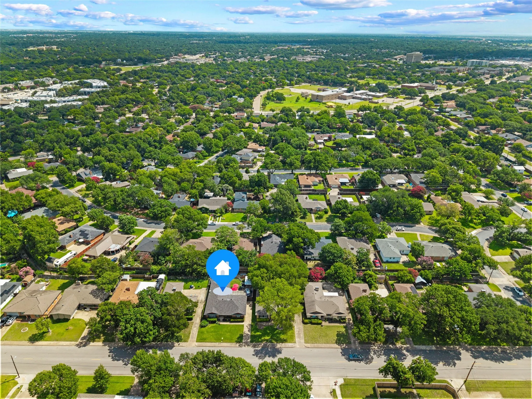 Single Family Residence For Sale in Dallas County , 2536 Saint Francis Avenue, Dallas, Texas 75228, 3 Bedroom, 2 Bathroom, 2 Garage spaces, 1,668 Sqft, built in 1965, mls#21316221, Real Estate Agent in Dallas, Homes For Sale in Dallas county, Homes For Sale in Dallas, Realtor in Dallas Texas, Real Estate Brokerage Independent Realty Texas, Luminita Cordes Realtor