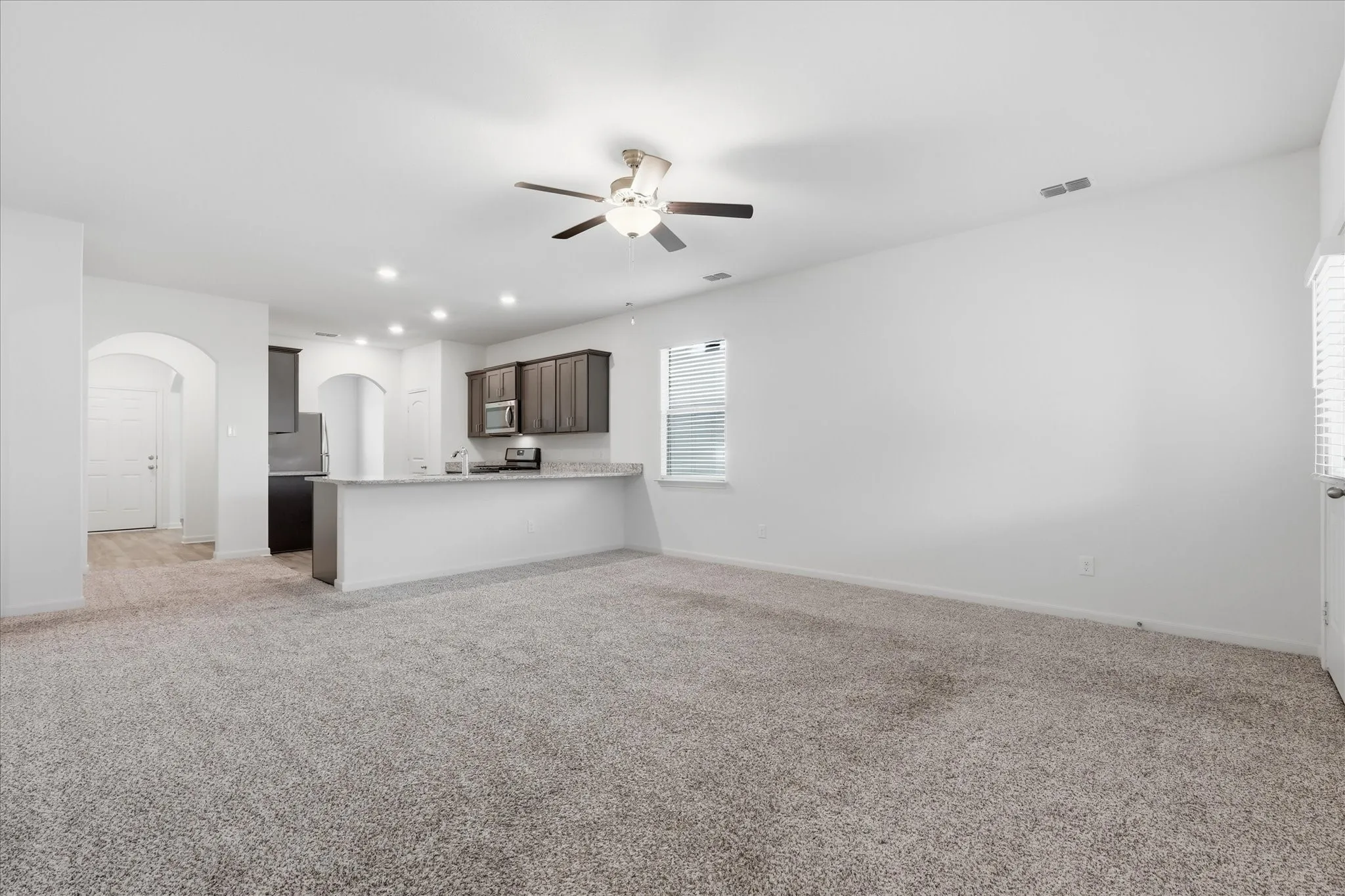 Single Family Residence For Sale in Denton County , 13518 Mineral Road, Ponder, Texas 76259, 3 Bedroom, 2 Bathroom, 2 Garage spaces, 1,551 Sqft, built in 2022, mls#21319120, Real Estate Agent in Ponder, Homes For Sale in Denton county, Homes For Sale in Ponder, Realtor in Ponder Texas, Real Estate Brokerage Independent Realty Texas, Luminita Cordes Realtor