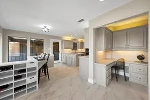 Single Family Residence For Sale in Dallas County , 1921 Briarwood Drive, Grand Prairie, Texas 75050, 4 Bedroom, 4 Bathroom, 2 Garage spaces, 2,917 Sqft, built in 1977, mls#21320831, Real Estate Agent in Grand Prairie, Homes For Sale in Dallas county, Homes For Sale in Grand Prairie, Realtor in Grand Prairie Texas, Real Estate Brokerage Independent Realty Texas, Luminita Cordes Realtor