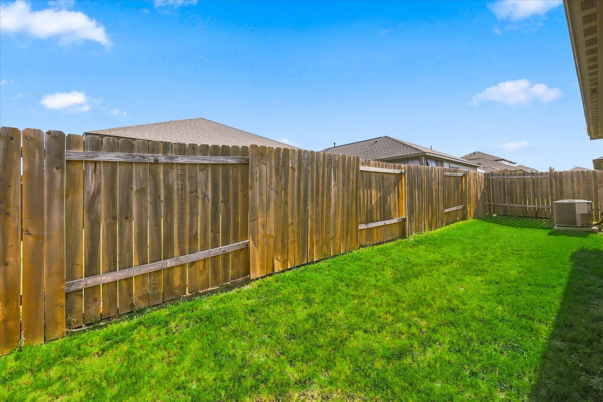Single Family Residence For Rent in Denton County , 13518 Mineral Road, Ponder, Texas 76259, 3 Bedroom, 2 Bathroom, 2 Garage spaces, 1,551 Sqft, built in 2022, mls#21319130, Real Estate Agent in Ponder, Homes For Rent in Denton county, Homes For Rent in Ponder, Realtor in Ponder Texas, Real Estate Brokerage Independent Realty Texas, Luminita Cordes Realtor