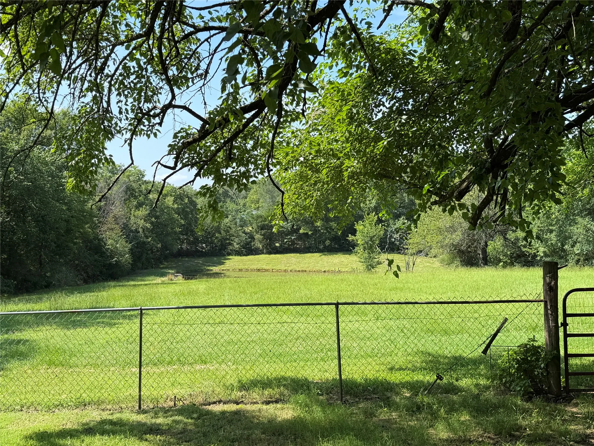 Single Family Residence For Sale in Lamar County , 461 County Road 35950, Arthur City, Texas 75411, 2 Bedrooms, 1 Bathroom, Garage spaces, 1,288 Sqft, built in 0, Price $125,000, mls#21320889, Real Estate Agent in Arthur City, Homes For Sale in Lamar county, Homes For Sale in Arthur City, Realtor in Arthur City Texas, Real Estate Brokerage Independent Realty Texas, Luminita Cordes Realtor