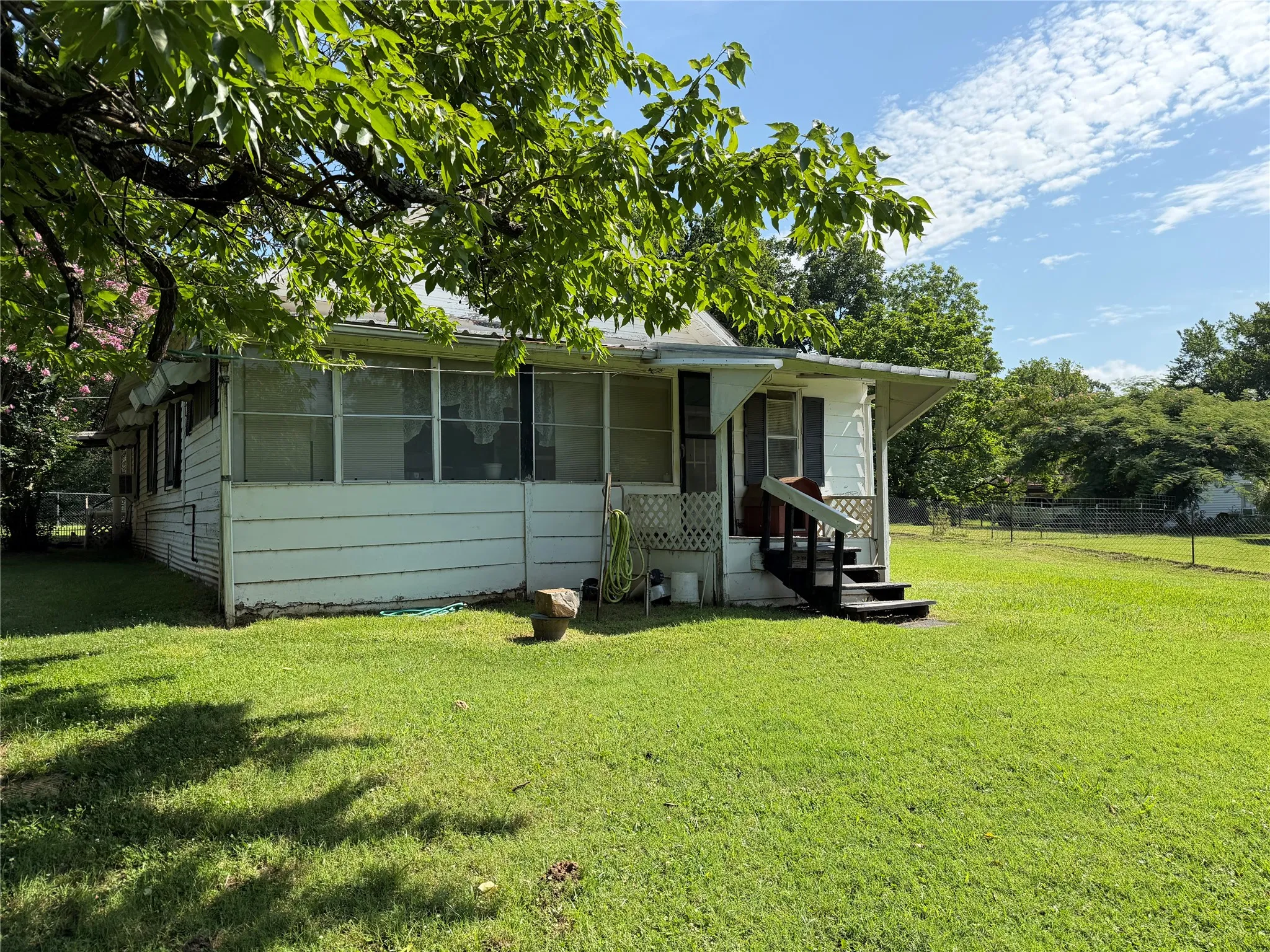 Single Family Residence For Sale in Lamar County , 461 County Road 35950, Arthur City, Texas 75411, 2 Bedrooms, 1 Bathroom, Garage spaces, 1,288 Sqft, built in 0, Price $125,000, mls#21320889, Real Estate Agent in Arthur City, Homes For Sale in Lamar county, Homes For Sale in Arthur City, Realtor in Arthur City Texas, Real Estate Brokerage Independent Realty Texas, Luminita Cordes Realtor