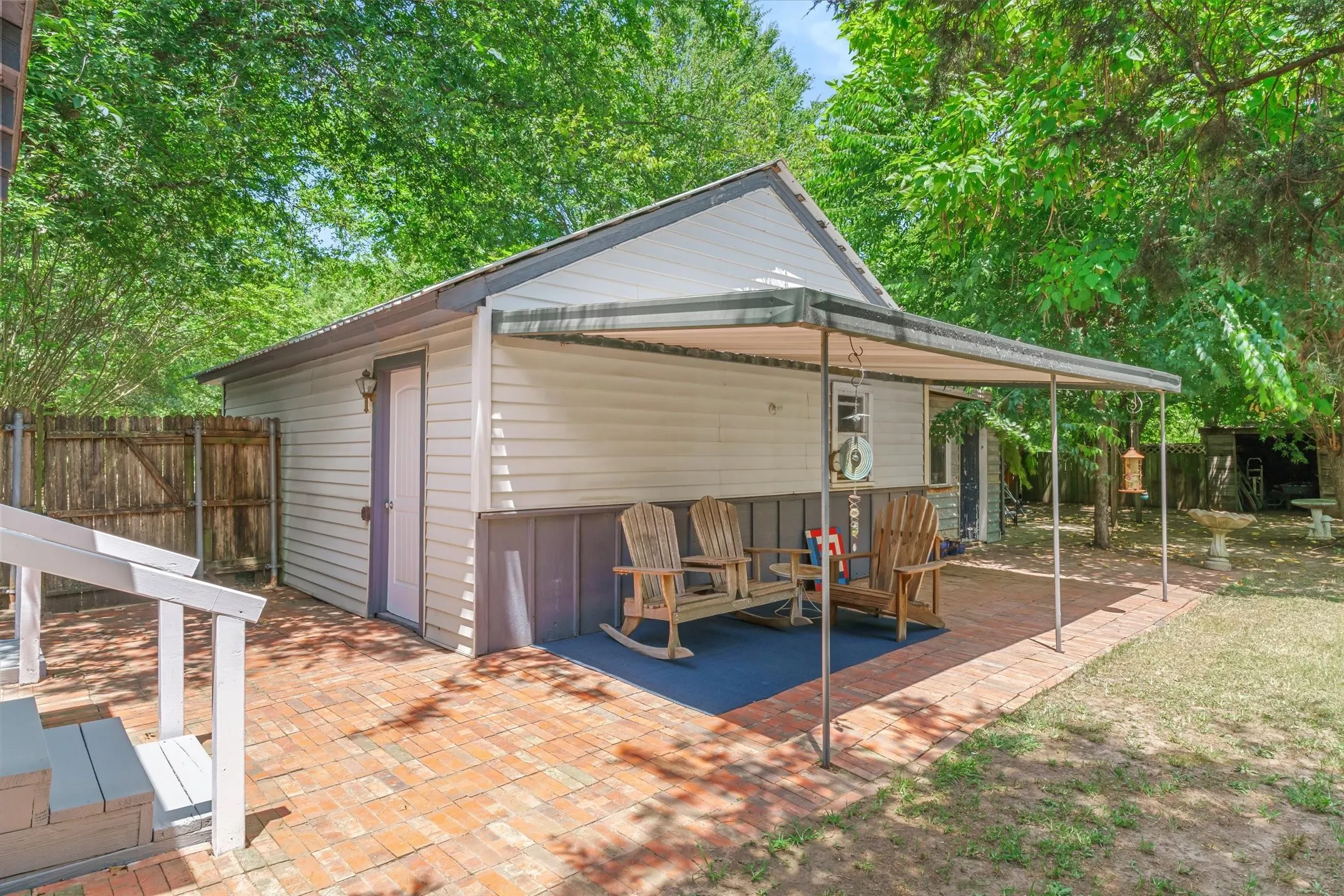 Single Family Residence For Sale in Van Zandt County , 1100 Vz County Road 3414, Wills Point, Texas 75169, 3 Bedroom, 3 Bathroom, 2 Garage spaces, 1,768 Sqft, built in 1997, mls#21320818, Real Estate Agent in Wills Point, Homes For Sale in Van Zandt county, Homes For Sale in Wills Point, Realtor in Wills Point Texas, Real Estate Brokerage Independent Realty Texas, Luminita Cordes Realtor
