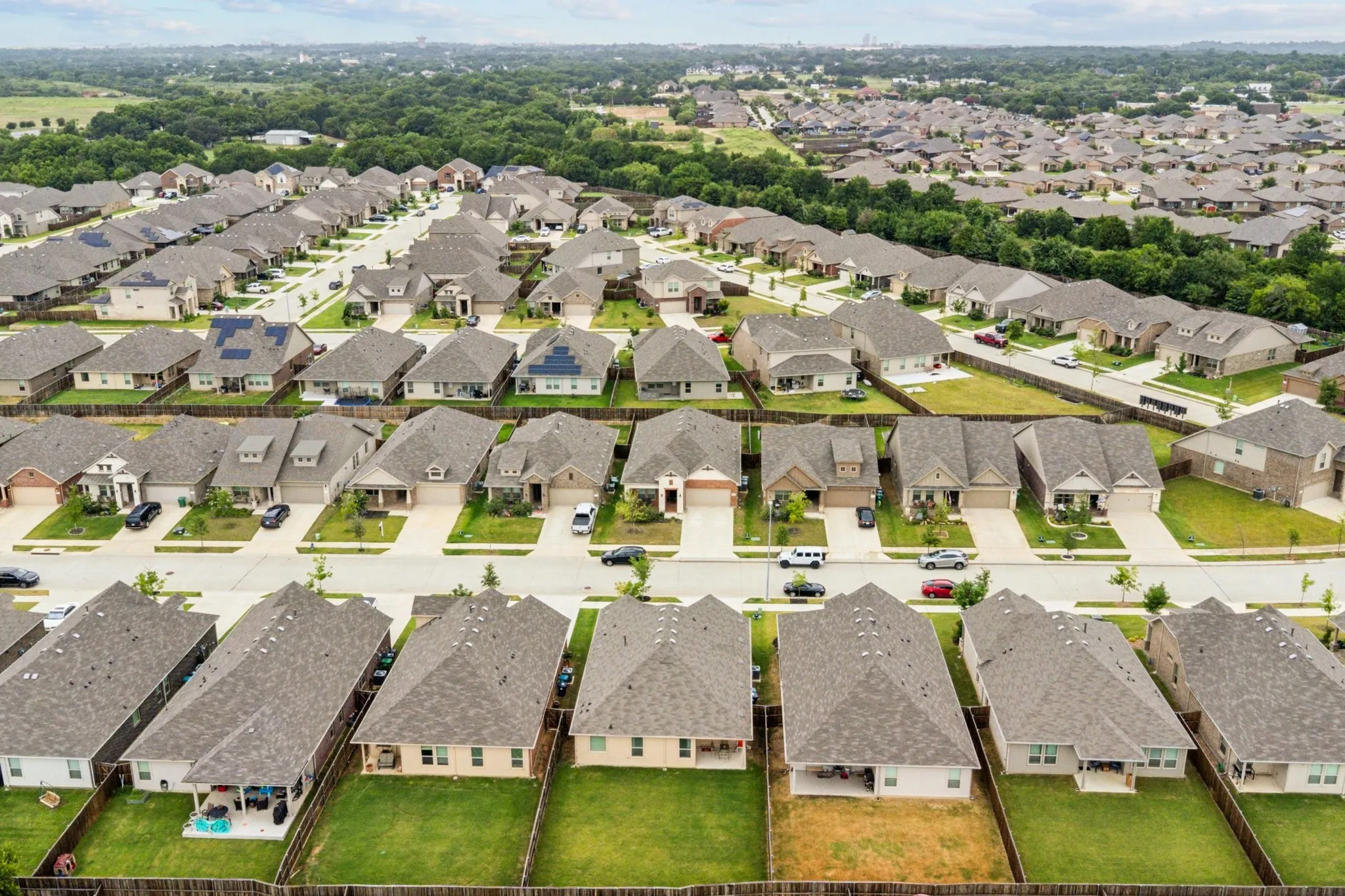 Single Family Residence For Sale in Denton County , 525 Big Horn Pass, Denton, Texas 76210, 4 Bedrooms, 2 Bathrooms, 2 Garage spaces, 1,793 Sqft, built in 2022, Price $380,000, mls#21309518, Real Estate Agent in Denton, Homes For Sale in Denton county, Homes For Sale in Denton, Realtor in Denton Texas, Real Estate Brokerage Independent Realty Texas, Luminita Cordes Realtor
