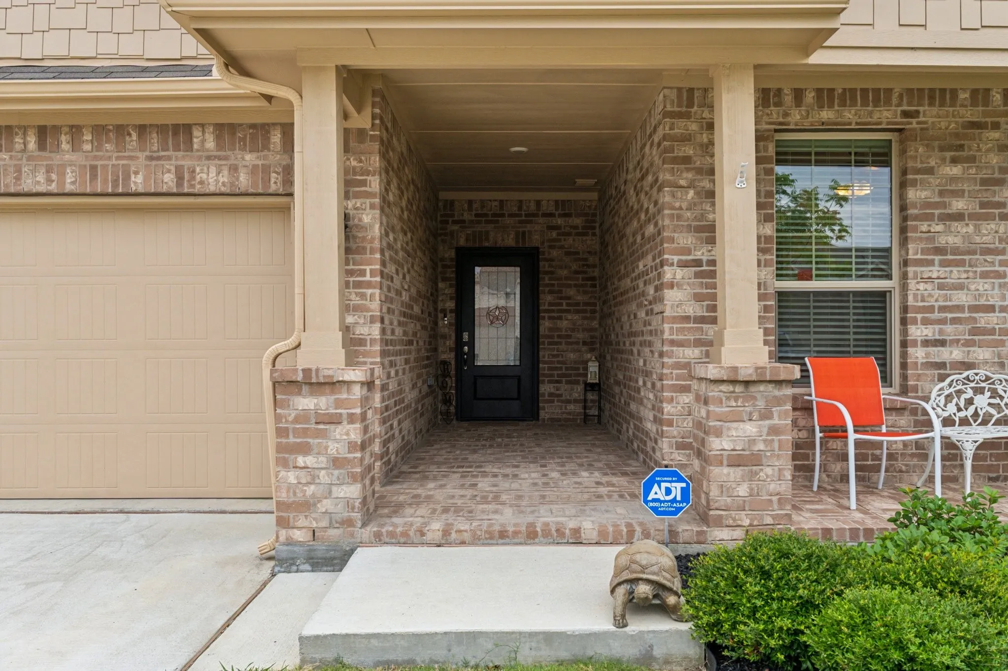 Single Family Residence For Sale in Denton County , 525 Big Horn Pass, Denton, Texas 76210, 4 Bedrooms, 2 Bathrooms, 2 Garage spaces, 1,793 Sqft, built in 2022, Price $380,000, mls#21309518, Real Estate Agent in Denton, Homes For Sale in Denton county, Homes For Sale in Denton, Realtor in Denton Texas, Real Estate Brokerage Independent Realty Texas, Luminita Cordes Realtor