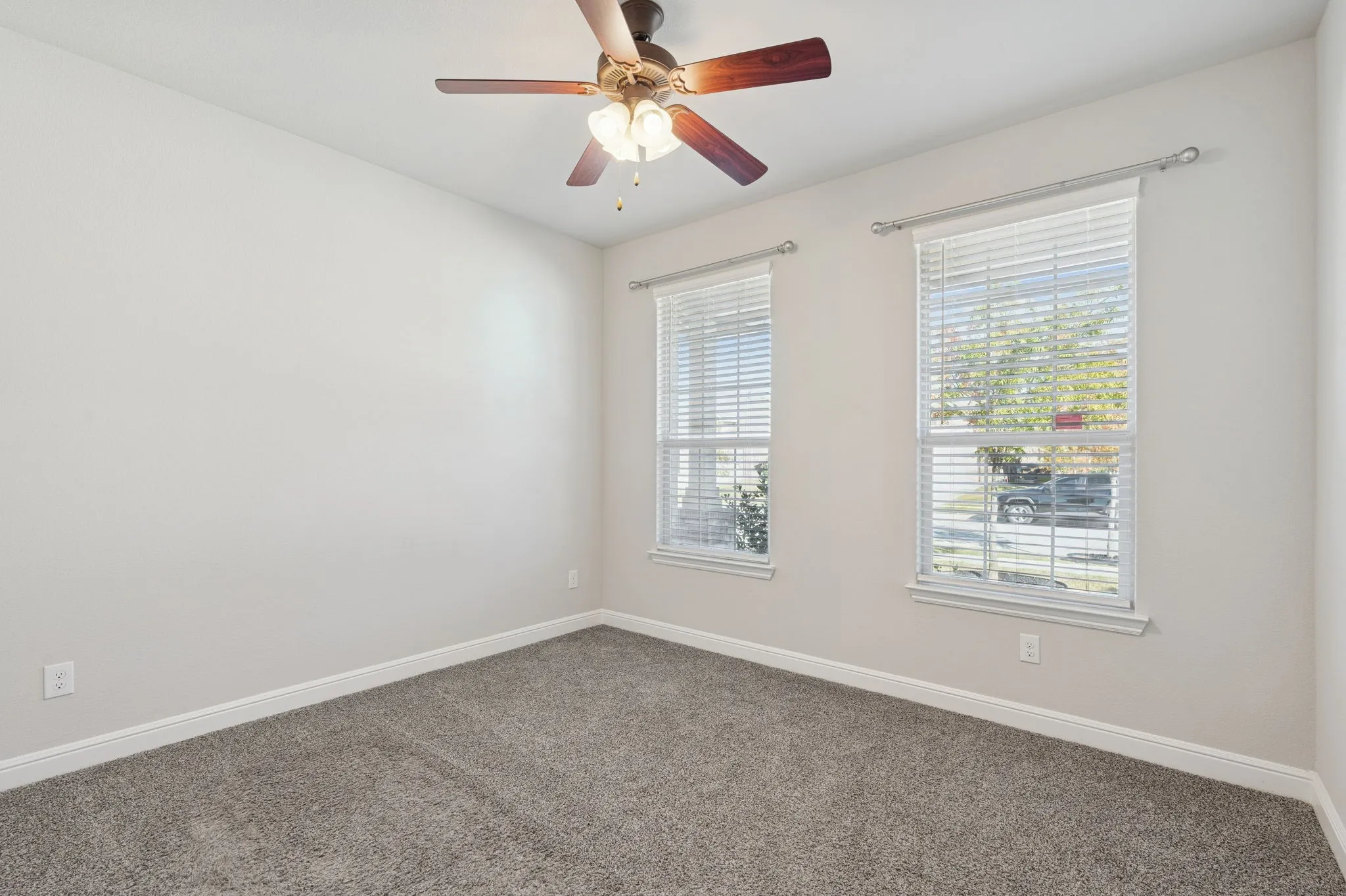 Single Family Residence For Sale in Denton County , 525 Big Horn Pass, Denton, Texas 76210, 4 Bedrooms, 2 Bathrooms, 2 Garage spaces, 1,793 Sqft, built in 2022, Price $380,000, mls#21309518, Real Estate Agent in Denton, Homes For Sale in Denton county, Homes For Sale in Denton, Realtor in Denton Texas, Real Estate Brokerage Independent Realty Texas, Luminita Cordes Realtor