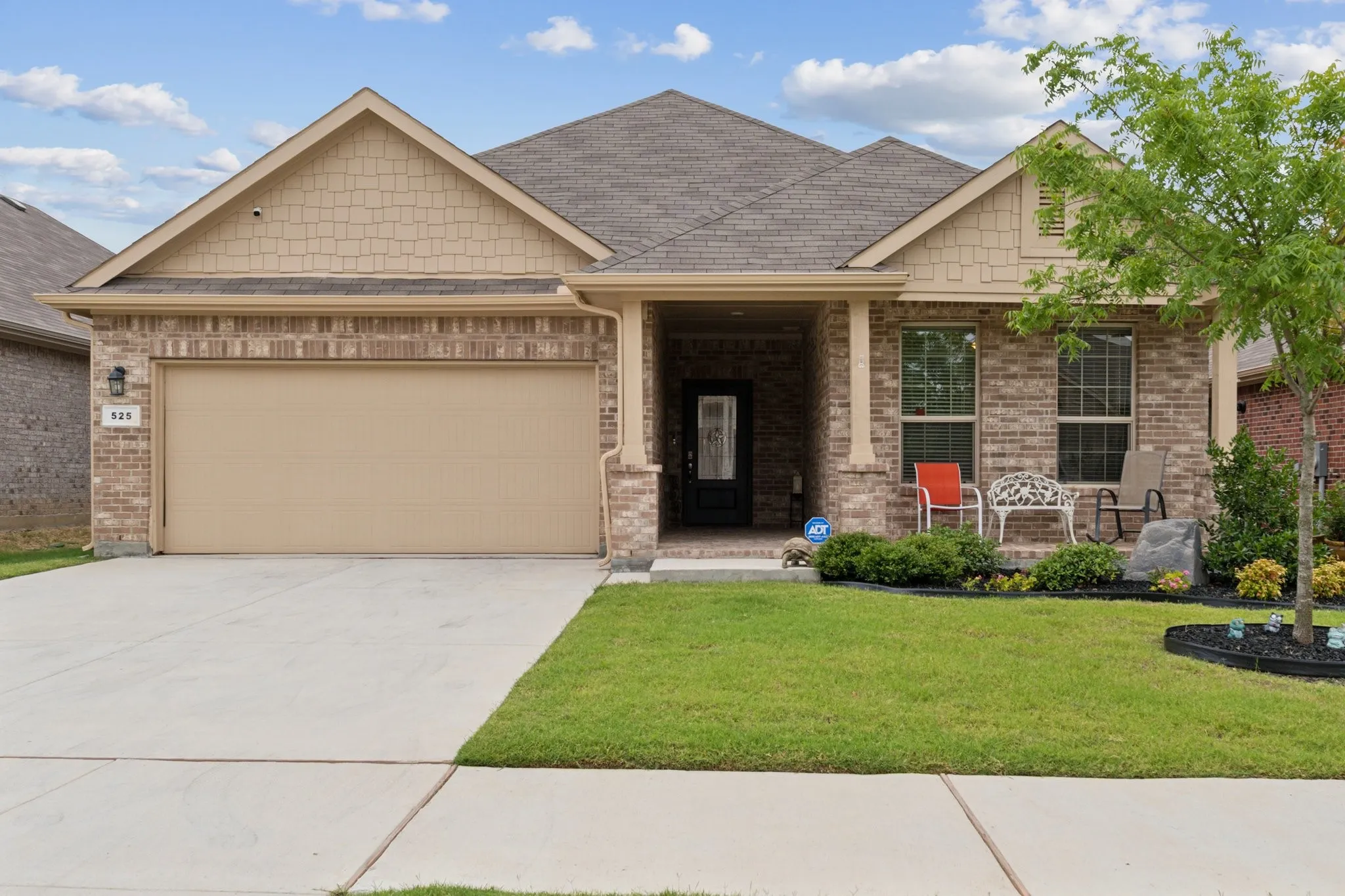 Single Family Residence For Sale in Denton County , 525 Big Horn Pass, Denton, Texas 76210, 4 Bedrooms, 2 Bathrooms, 2 Garage spaces, 1,793 Sqft, built in 2022, Price $380,000, mls#21309518, Real Estate Agent in Denton, Homes For Sale in Denton county, Homes For Sale in Denton, Realtor in Denton Texas, Real Estate Brokerage Independent Realty Texas, Luminita Cordes Realtor