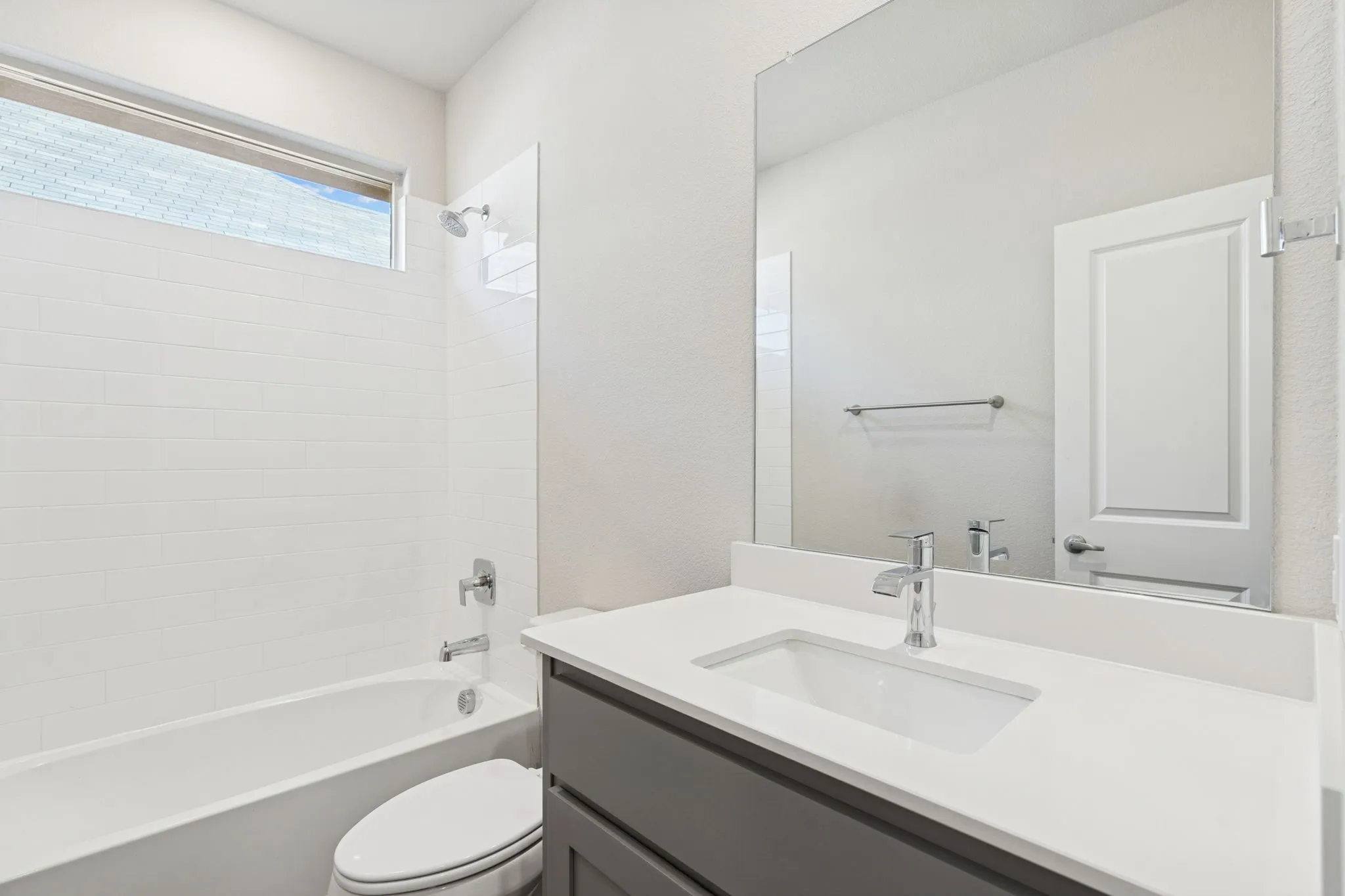 Single Family Residence For Sale in Denton County , 525 Big Horn Pass, Denton, Texas 76210, 4 Bedrooms, 2 Bathrooms, 2 Garage spaces, 1,793 Sqft, built in 2022, Price $380,000, mls#21309518, Real Estate Agent in Denton, Homes For Sale in Denton county, Homes For Sale in Denton, Realtor in Denton Texas, Real Estate Brokerage Independent Realty Texas, Luminita Cordes Realtor
