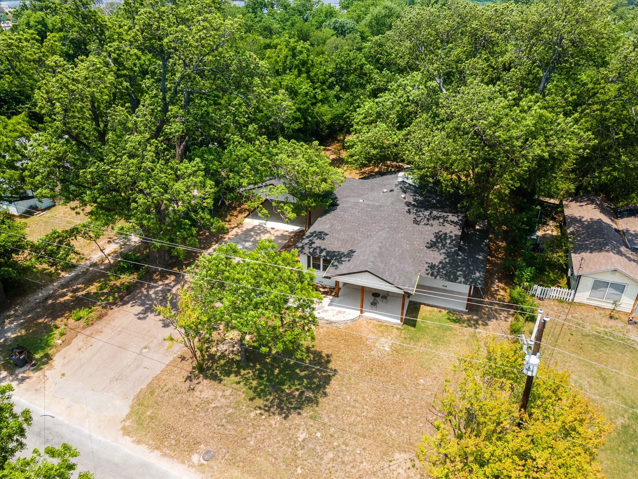 Single Family Residence For Sale in Somervell County , 1509 Van Zandt Road, Glen Rose, Texas 76043, 3 Bedroom, 3 Bathroom, Garage spaces, 1,881 Sqft, built in 1950, mls#21318639, Real Estate Agent in Glen Rose, Homes For Sale in Somervell county, Homes For Sale in Glen Rose, Realtor in Glen Rose Texas, Real Estate Brokerage Independent Realty Texas, Luminita Cordes Realtor