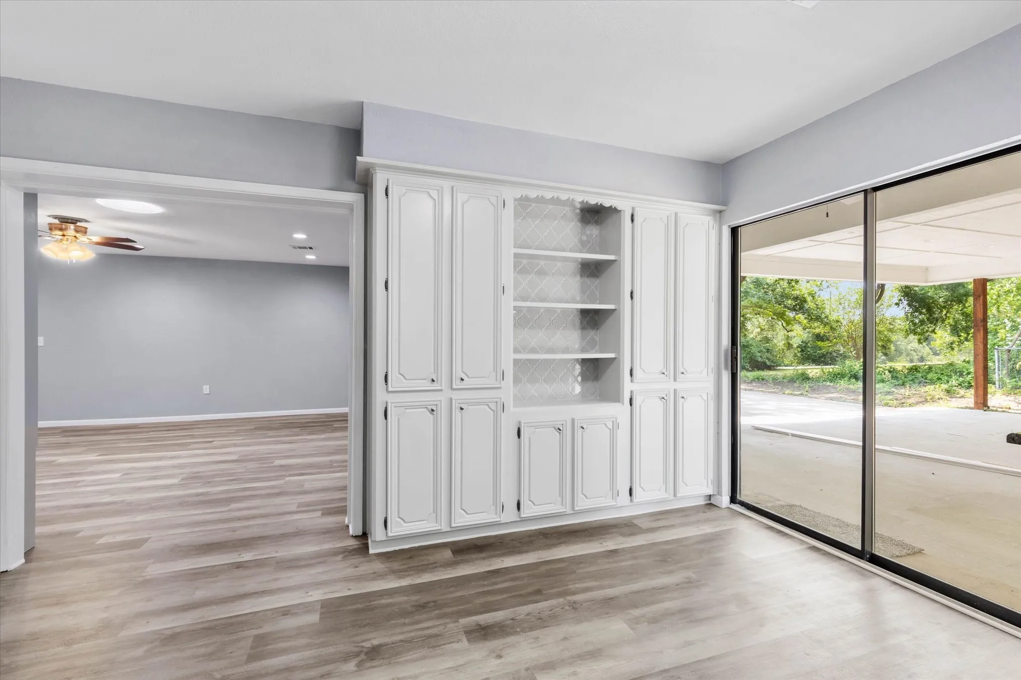 Single Family Residence For Sale in Somervell County , 1509 Van Zandt Road, Glen Rose, Texas 76043, 3 Bedroom, 3 Bathroom, Garage spaces, 1,881 Sqft, built in 1950, mls#21318639, Real Estate Agent in Glen Rose, Homes For Sale in Somervell county, Homes For Sale in Glen Rose, Realtor in Glen Rose Texas, Real Estate Brokerage Independent Realty Texas, Luminita Cordes Realtor