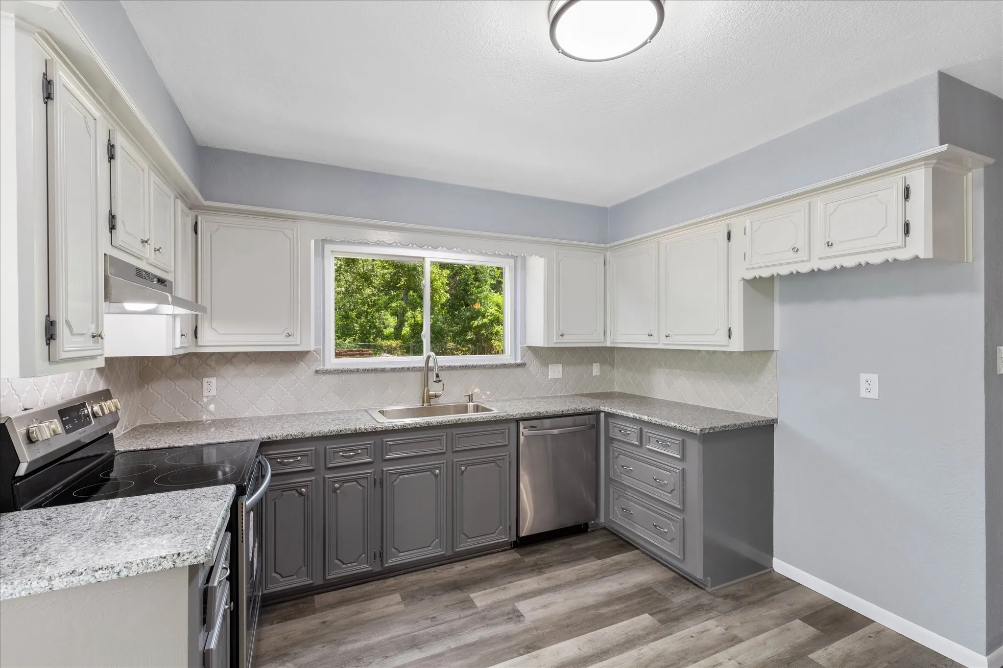 Single Family Residence For Sale in Somervell County , 1509 Van Zandt Road, Glen Rose, Texas 76043, 3 Bedroom, 3 Bathroom, Garage spaces, 1,881 Sqft, built in 1950, mls#21318639, Real Estate Agent in Glen Rose, Homes For Sale in Somervell county, Homes For Sale in Glen Rose, Realtor in Glen Rose Texas, Real Estate Brokerage Independent Realty Texas, Luminita Cordes Realtor