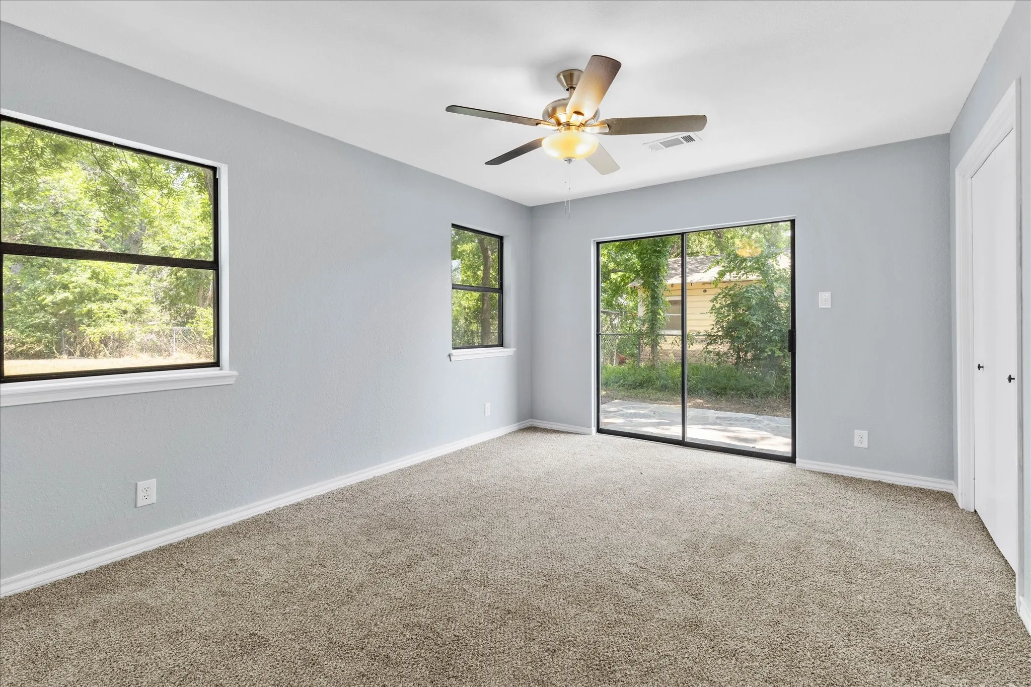 Single Family Residence For Sale in Somervell County , 1509 Van Zandt Road, Glen Rose, Texas 76043, 3 Bedroom, 3 Bathroom, Garage spaces, 1,881 Sqft, built in 1950, mls#21318639, Real Estate Agent in Glen Rose, Homes For Sale in Somervell county, Homes For Sale in Glen Rose, Realtor in Glen Rose Texas, Real Estate Brokerage Independent Realty Texas, Luminita Cordes Realtor