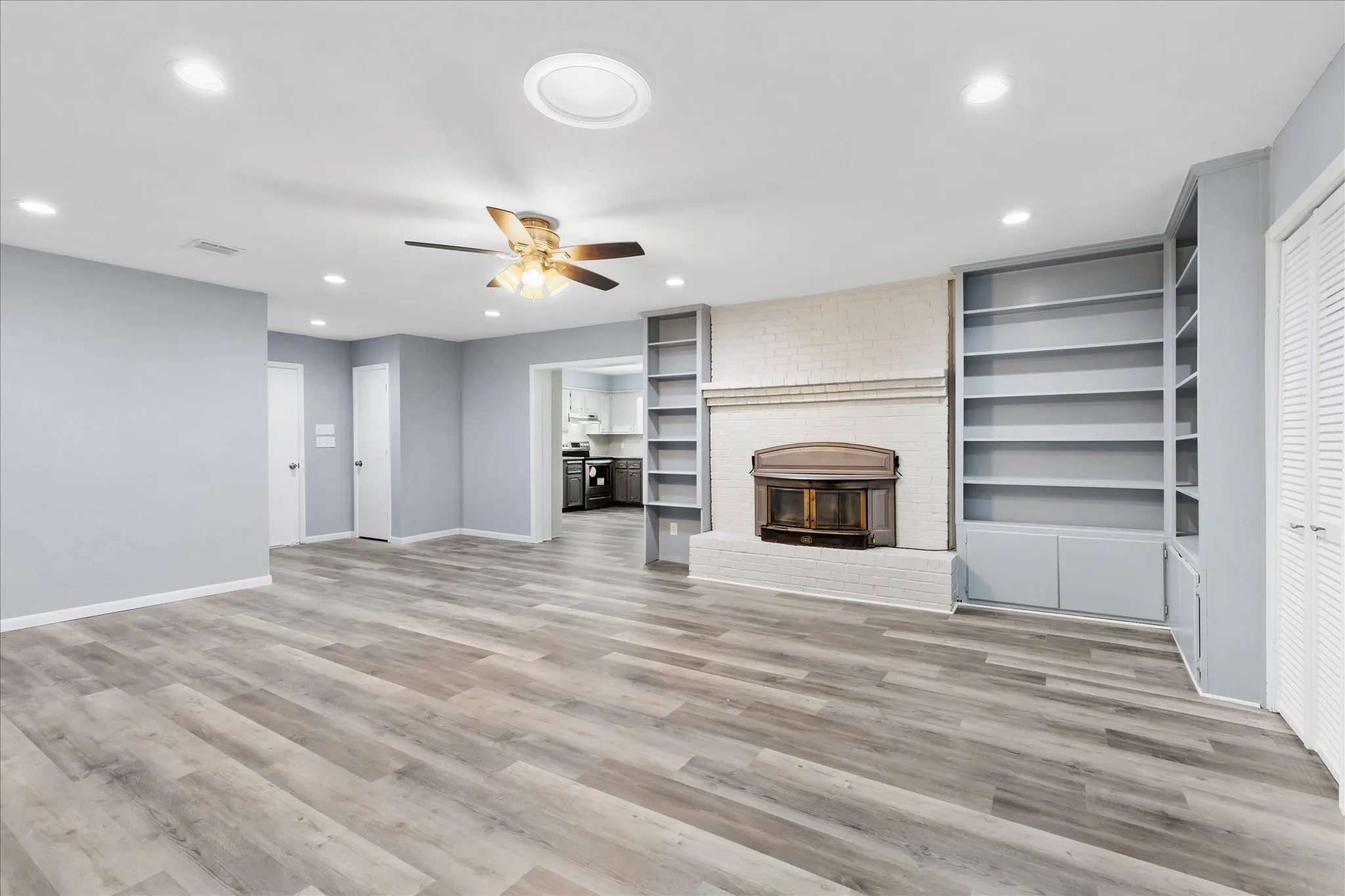 Single Family Residence For Sale in Somervell County , 1509 Van Zandt Road, Glen Rose, Texas 76043, 3 Bedroom, 3 Bathroom, Garage spaces, 1,881 Sqft, built in 1950, mls#21318639, Real Estate Agent in Glen Rose, Homes For Sale in Somervell county, Homes For Sale in Glen Rose, Realtor in Glen Rose Texas, Real Estate Brokerage Independent Realty Texas, Luminita Cordes Realtor