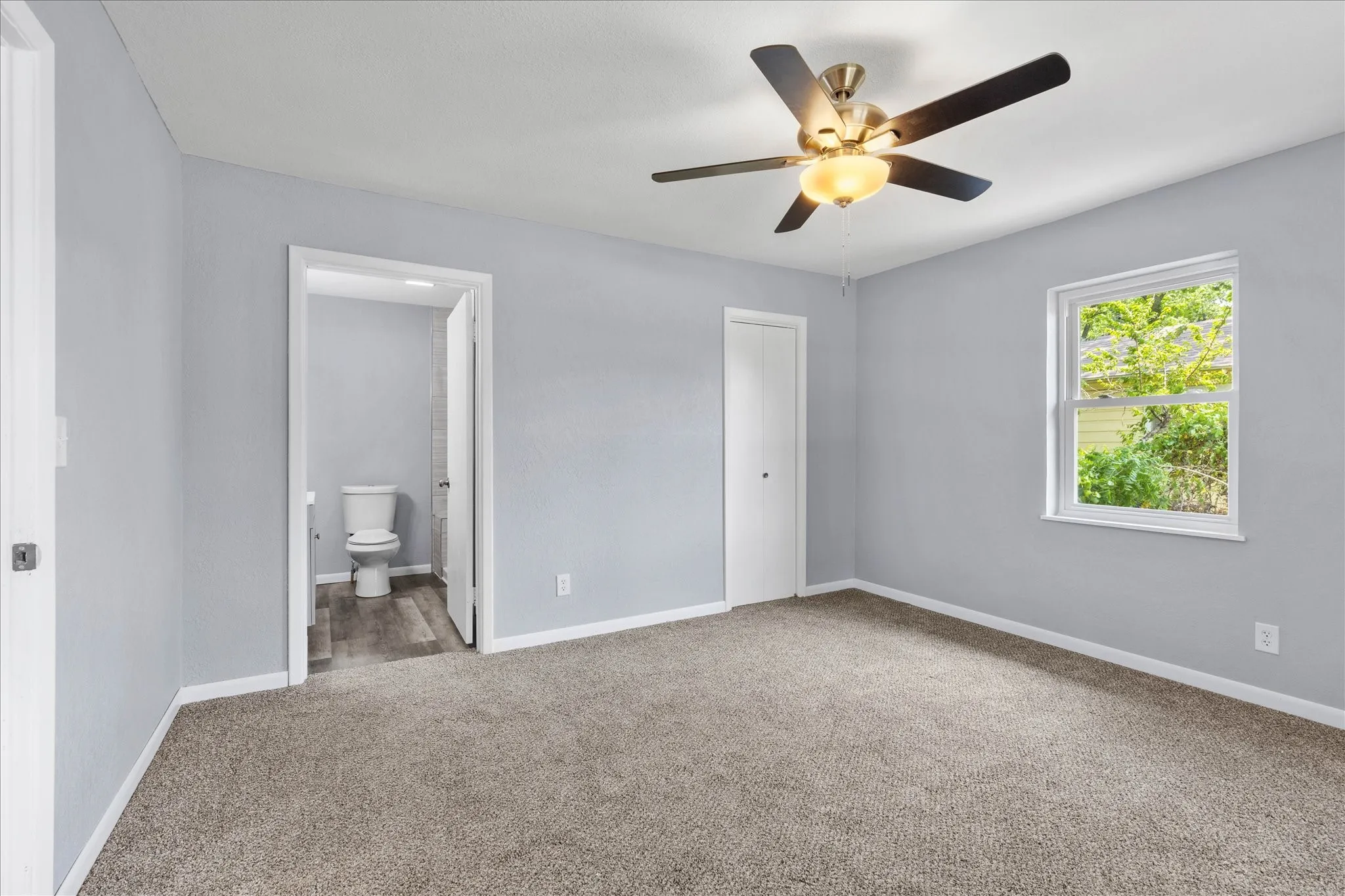 Single Family Residence For Sale in Somervell County , 1509 Van Zandt Road, Glen Rose, Texas 76043, 3 Bedroom, 3 Bathroom, Garage spaces, 1,881 Sqft, built in 1950, mls#21318639, Real Estate Agent in Glen Rose, Homes For Sale in Somervell county, Homes For Sale in Glen Rose, Realtor in Glen Rose Texas, Real Estate Brokerage Independent Realty Texas, Luminita Cordes Realtor