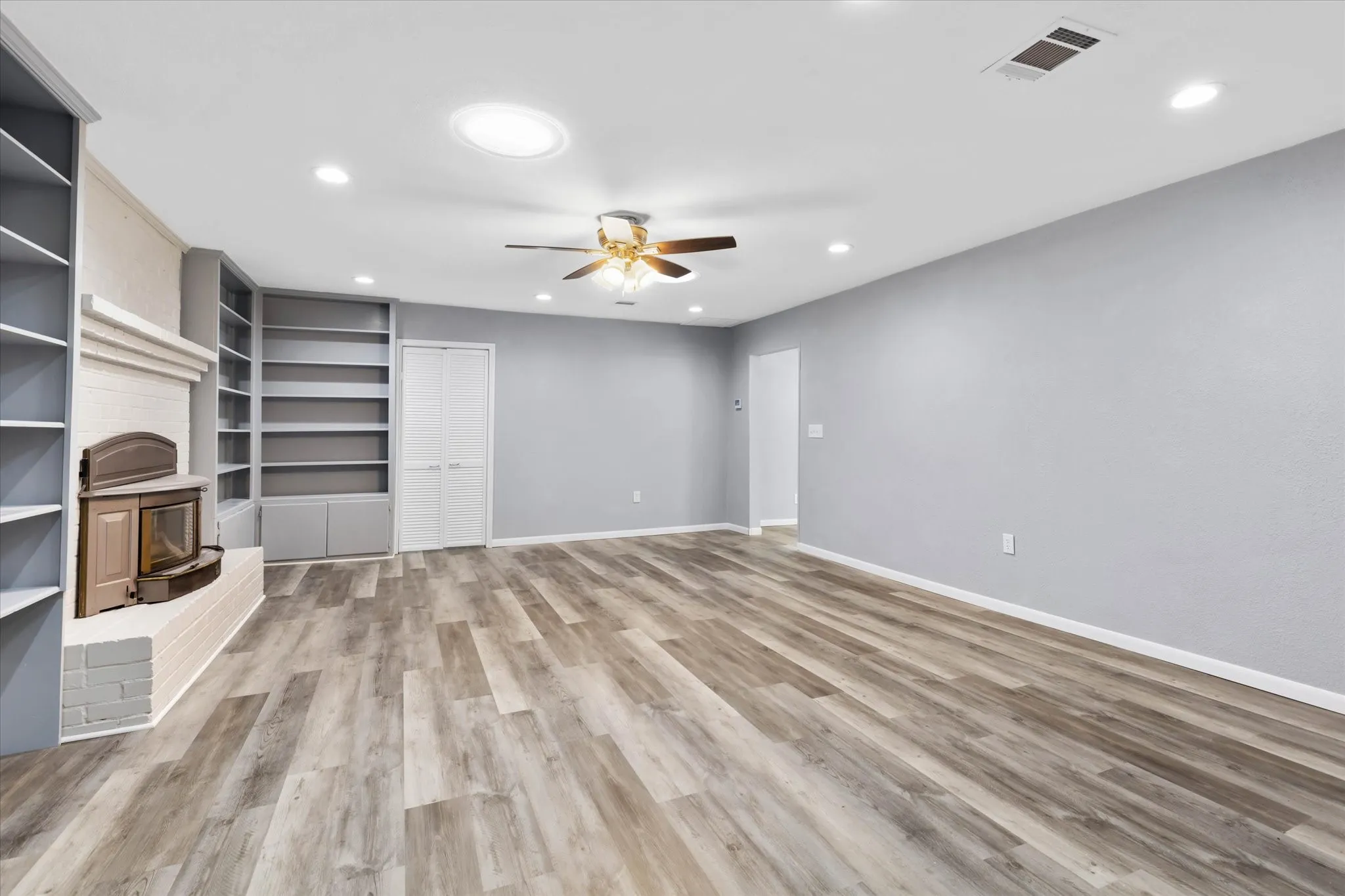 Single Family Residence For Sale in Somervell County , 1509 Van Zandt Road, Glen Rose, Texas 76043, 3 Bedroom, 3 Bathroom, Garage spaces, 1,881 Sqft, built in 1950, mls#21318639, Real Estate Agent in Glen Rose, Homes For Sale in Somervell county, Homes For Sale in Glen Rose, Realtor in Glen Rose Texas, Real Estate Brokerage Independent Realty Texas, Luminita Cordes Realtor