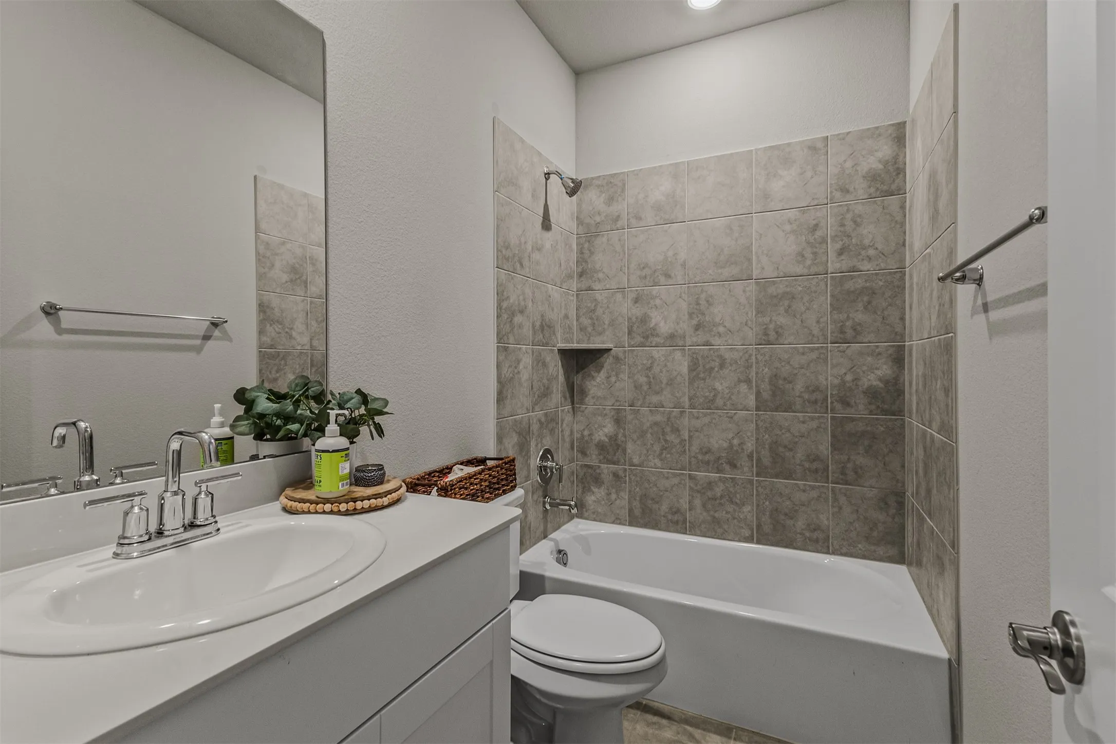 Single Family Residence For Sale in Kaufman County , 2224 Cliff Springs Drive, Forney, Texas 75126, 3 Bedroom, 2 Bathroom, 2 Garage spaces, 1,506 Sqft, built in 2023, mls#21319846, Real Estate Agent in Forney, Homes For Sale in Kaufman county, Homes For Sale in Forney, Realtor in Forney Texas, Real Estate Brokerage Independent Realty Texas, Luminita Cordes Realtor